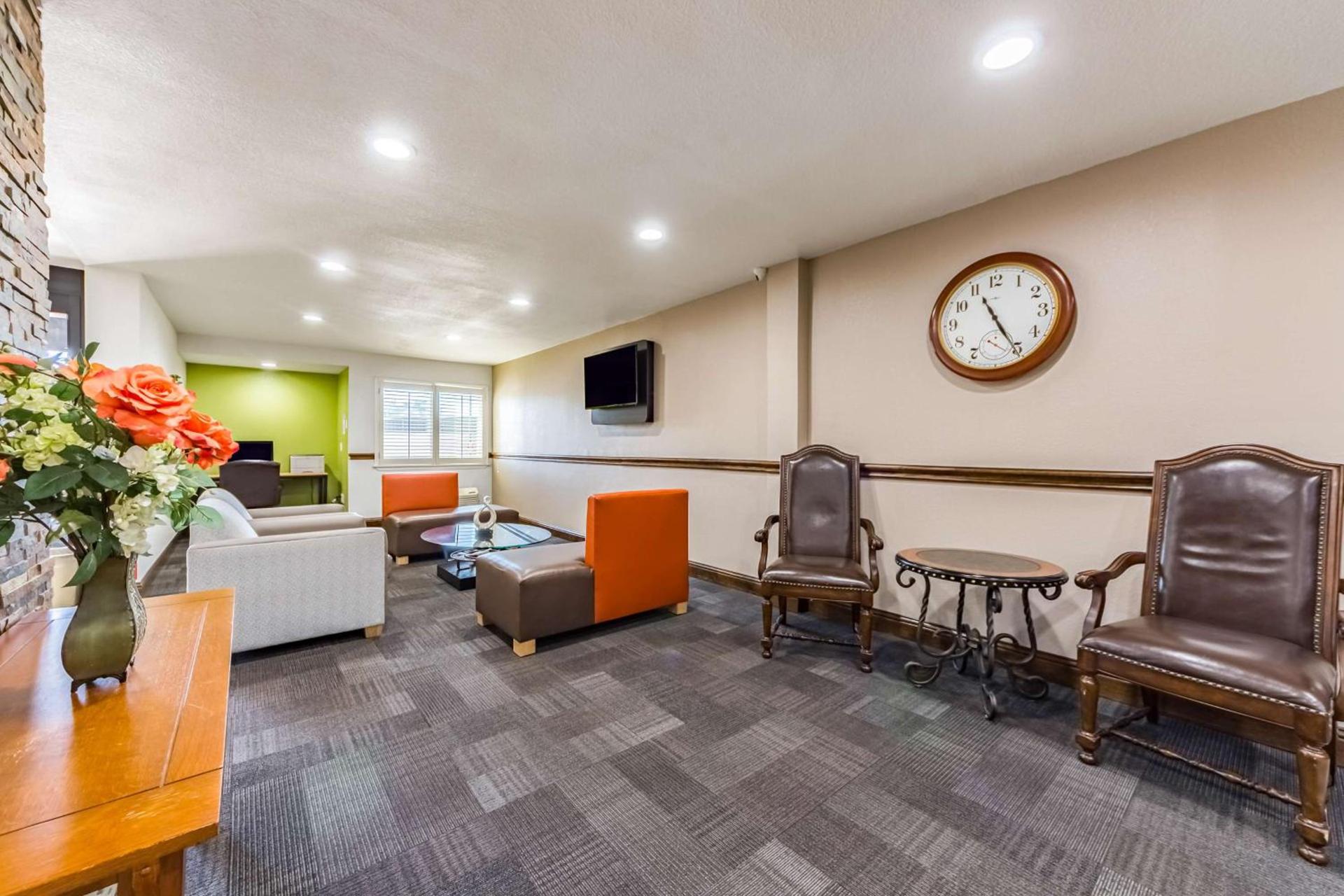 Studio 6-Plano, TX photo 20