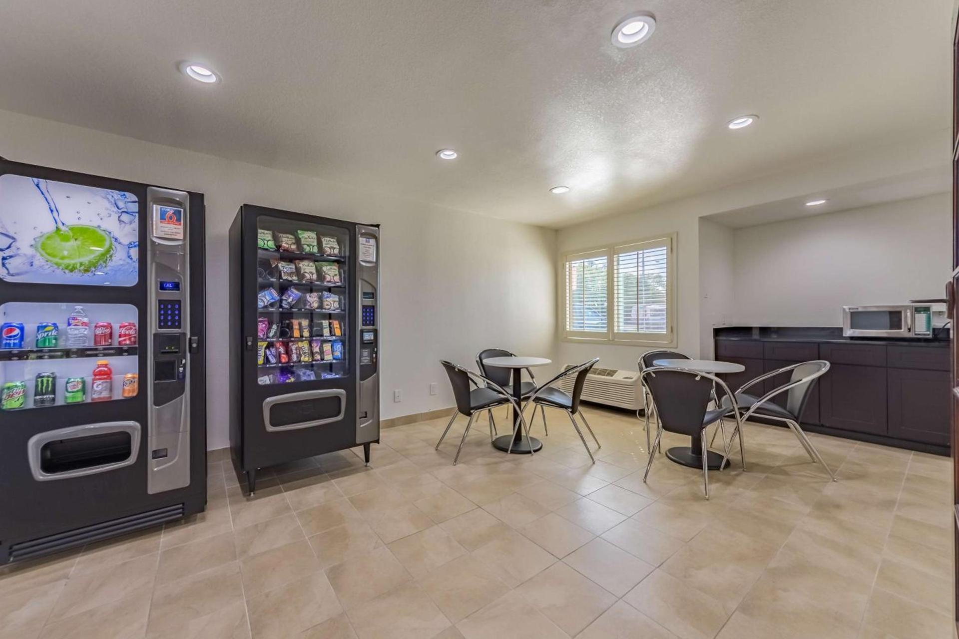 Studio 6-Plano, TX photo 28