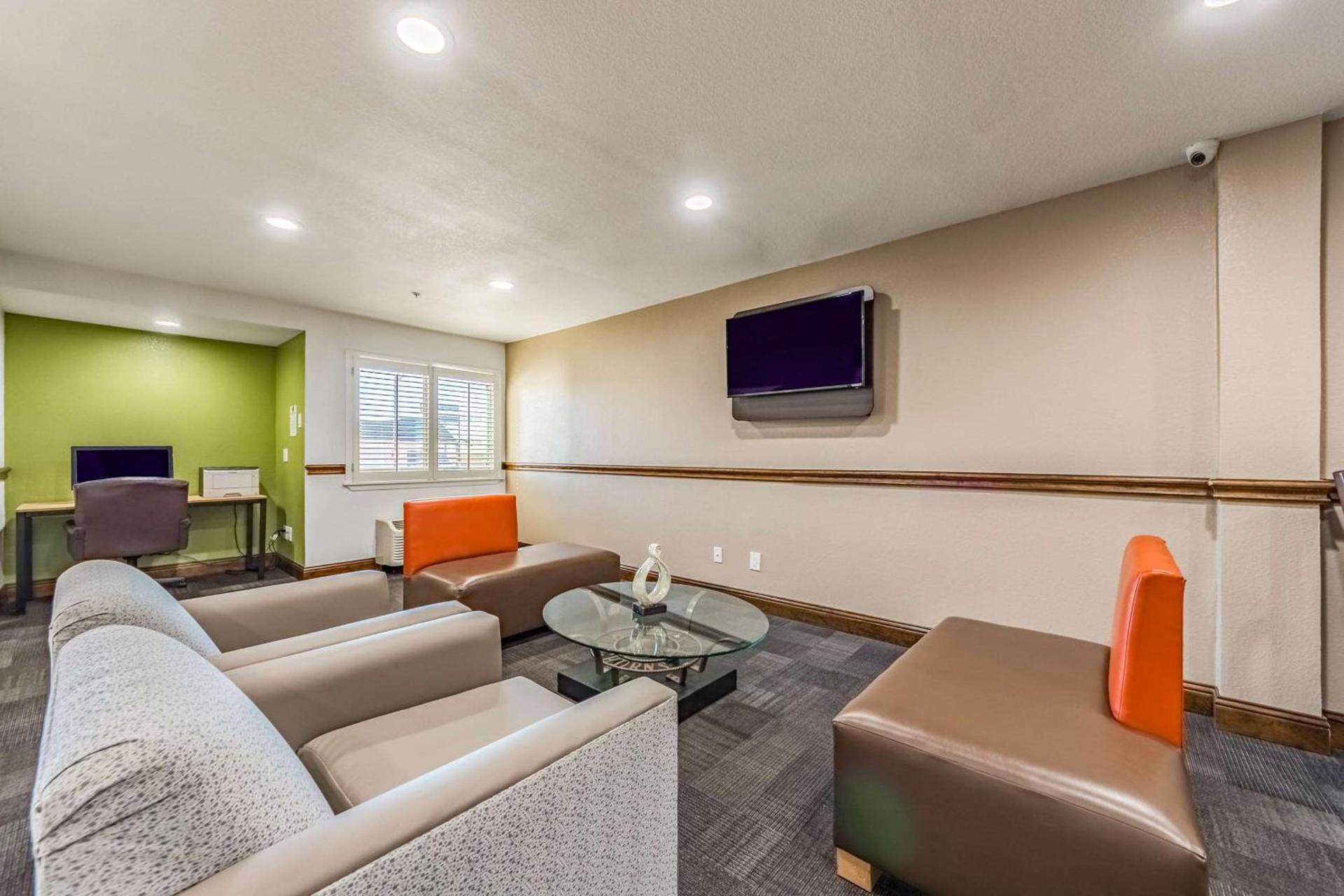 Studio 6-Plano, TX photo 21