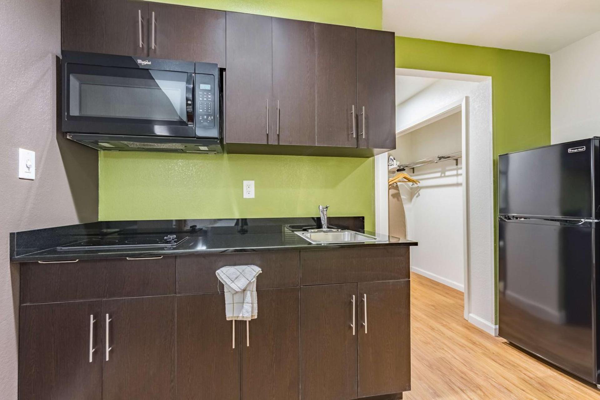 Studio 6-Plano, TX photo 4