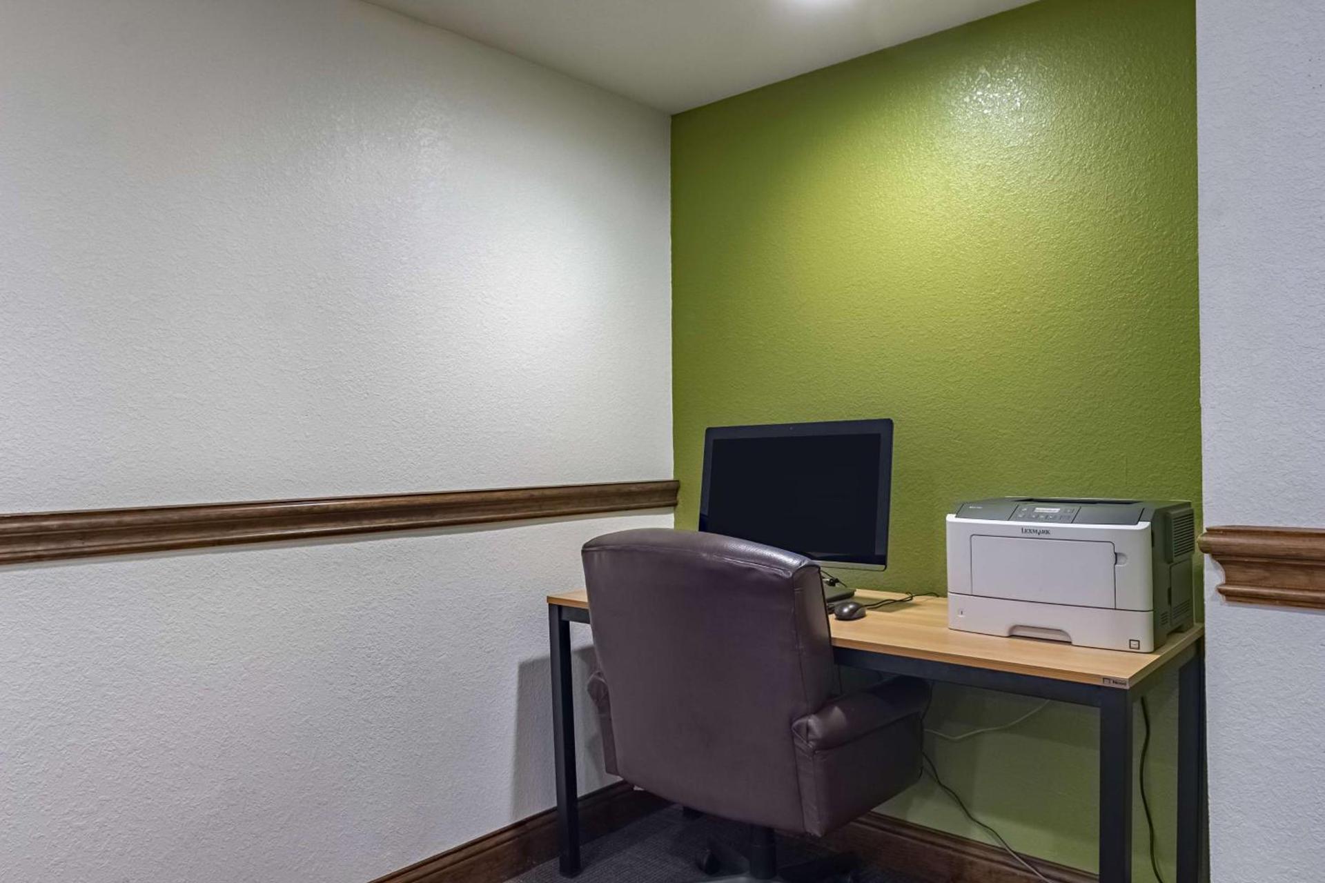 Studio 6-Plano, TX photo 25
