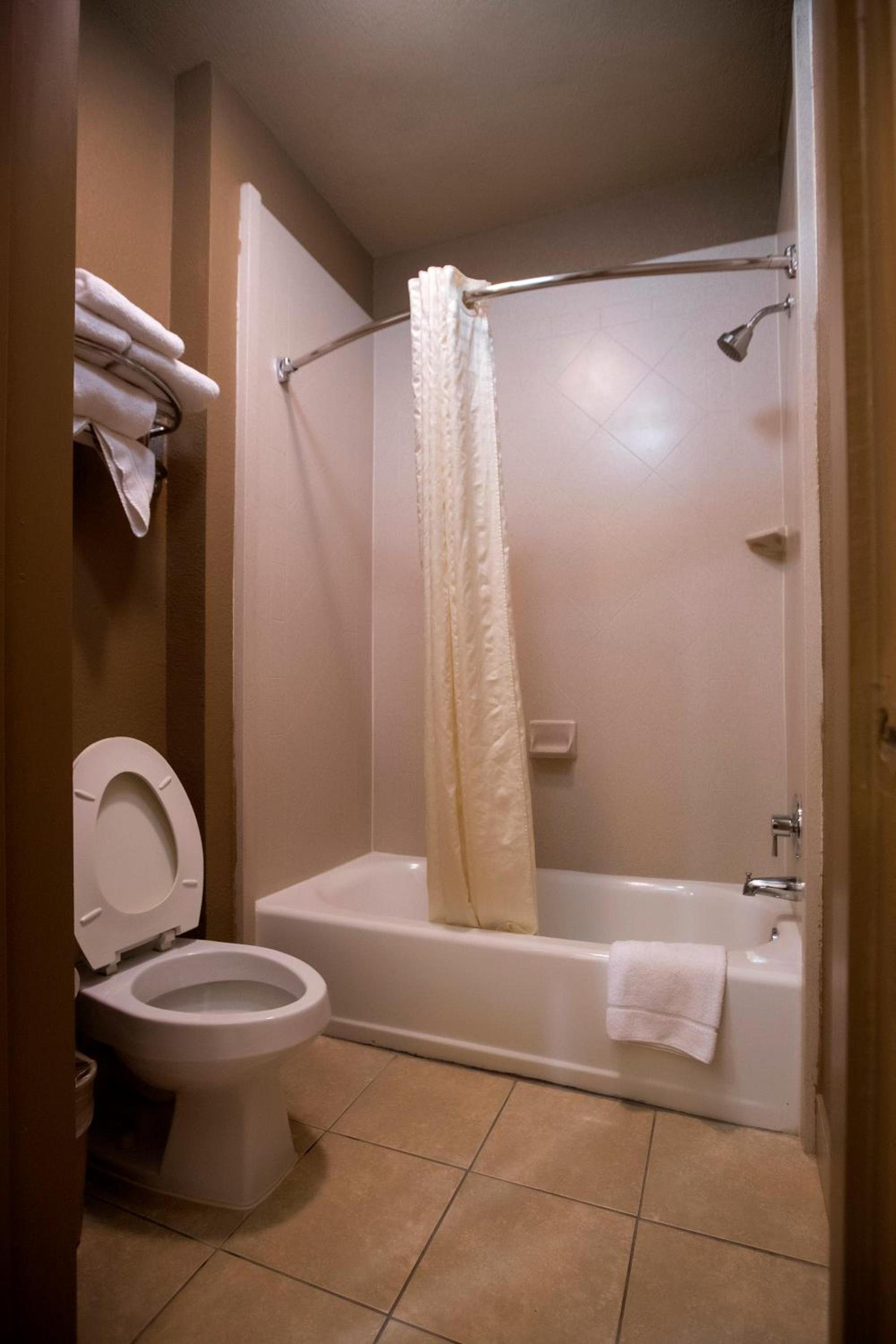 Best Western Executive Inn El Campo photo 32