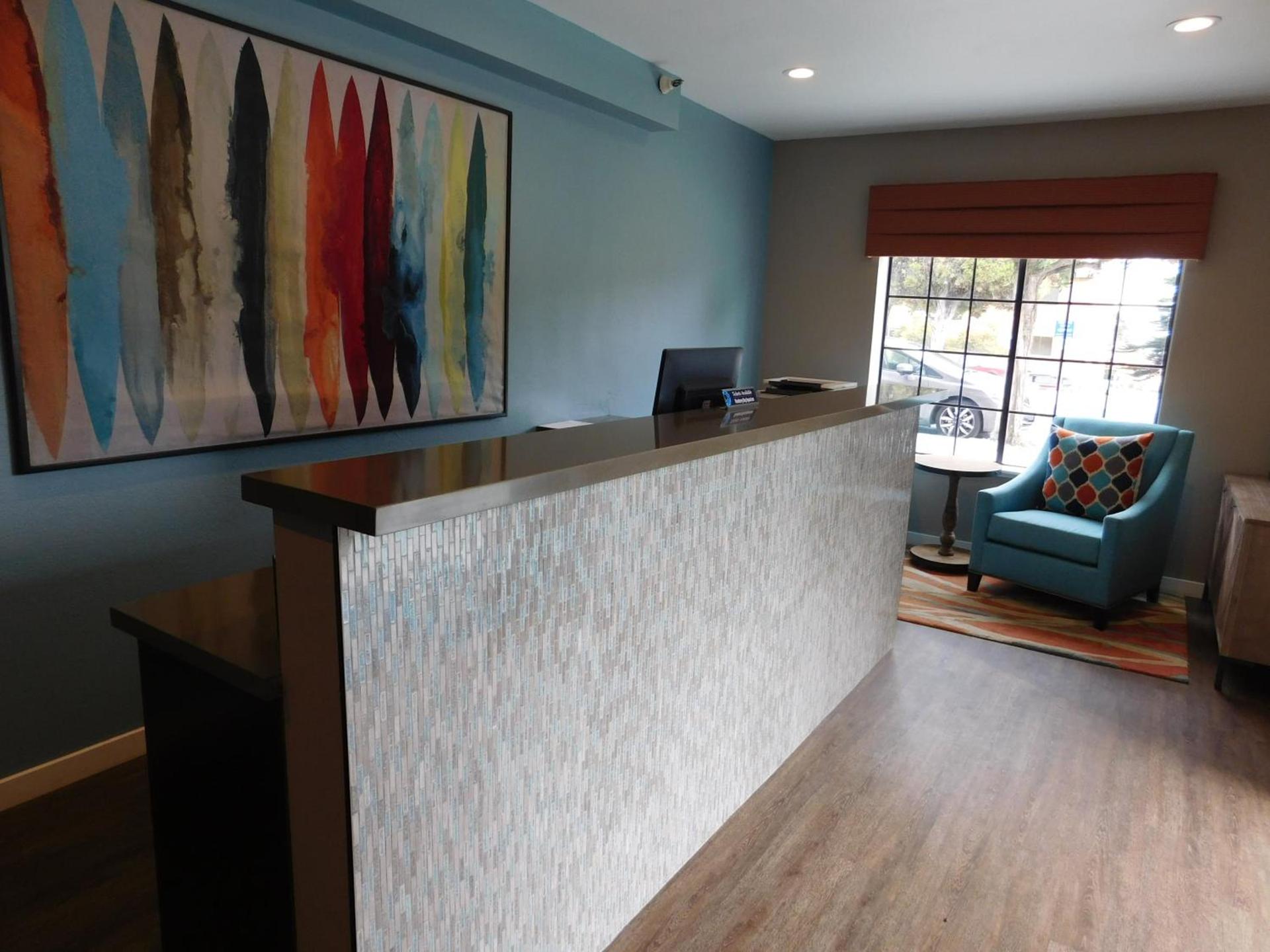 Wave Street Inn photo 10