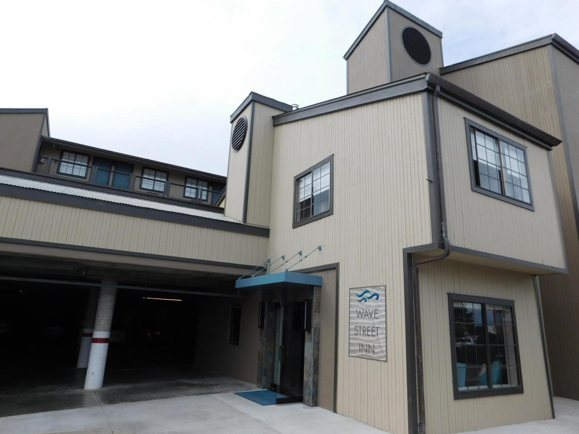 Wave Street Inn photo 13
