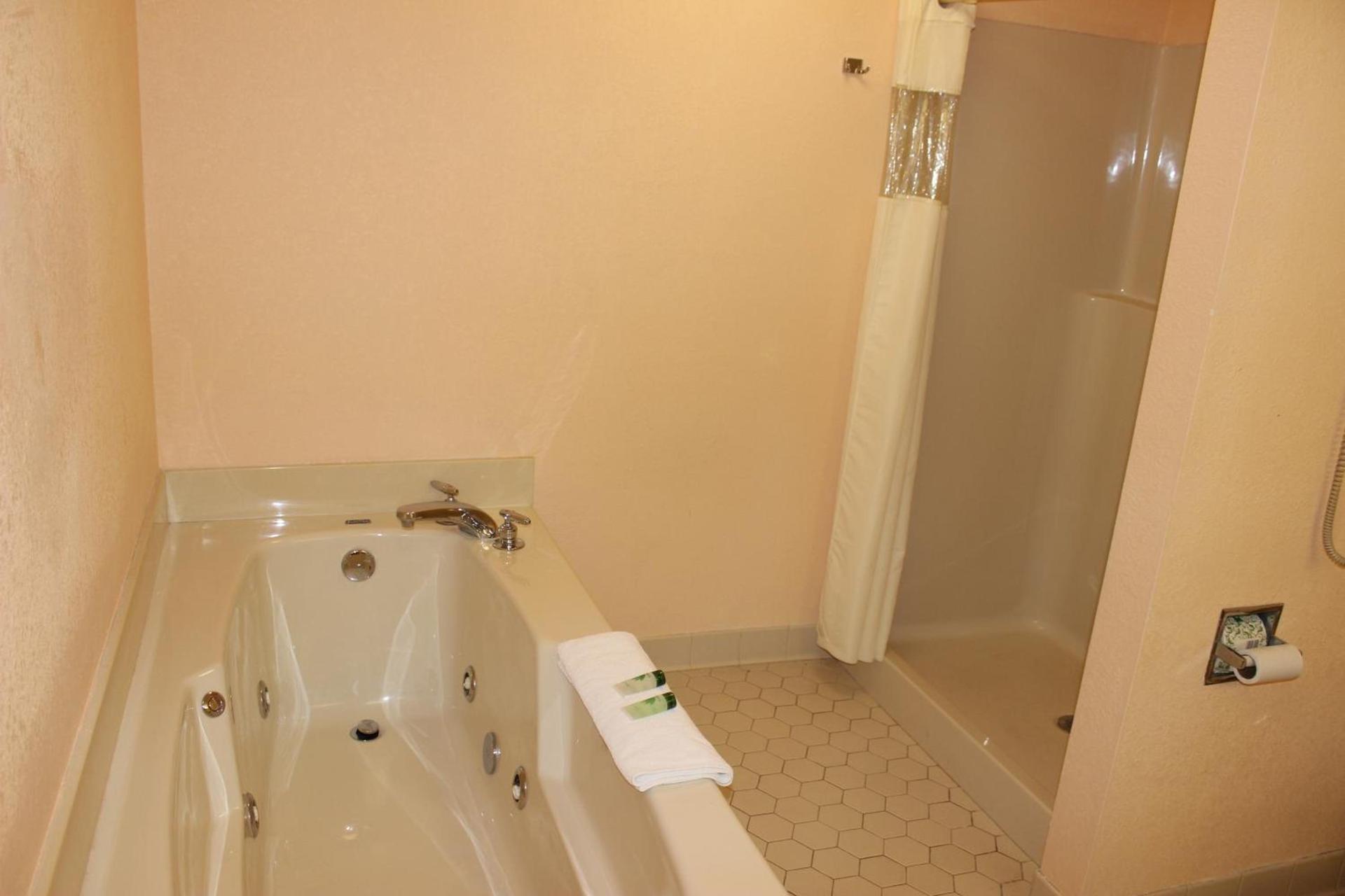Quality Inn Pulaski photo 4