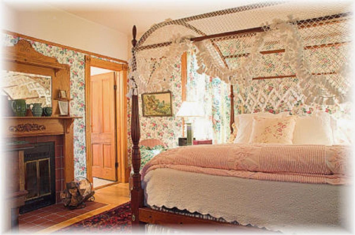 White Lace Inn photo 65