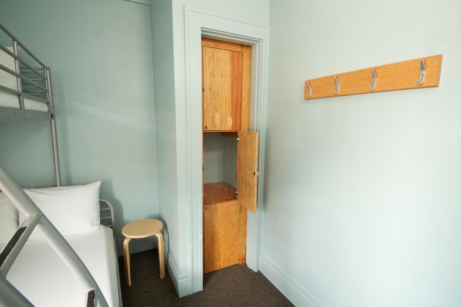 American Hotel Hostel photo 9