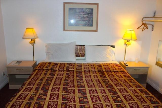 Beacon Motel photo 4