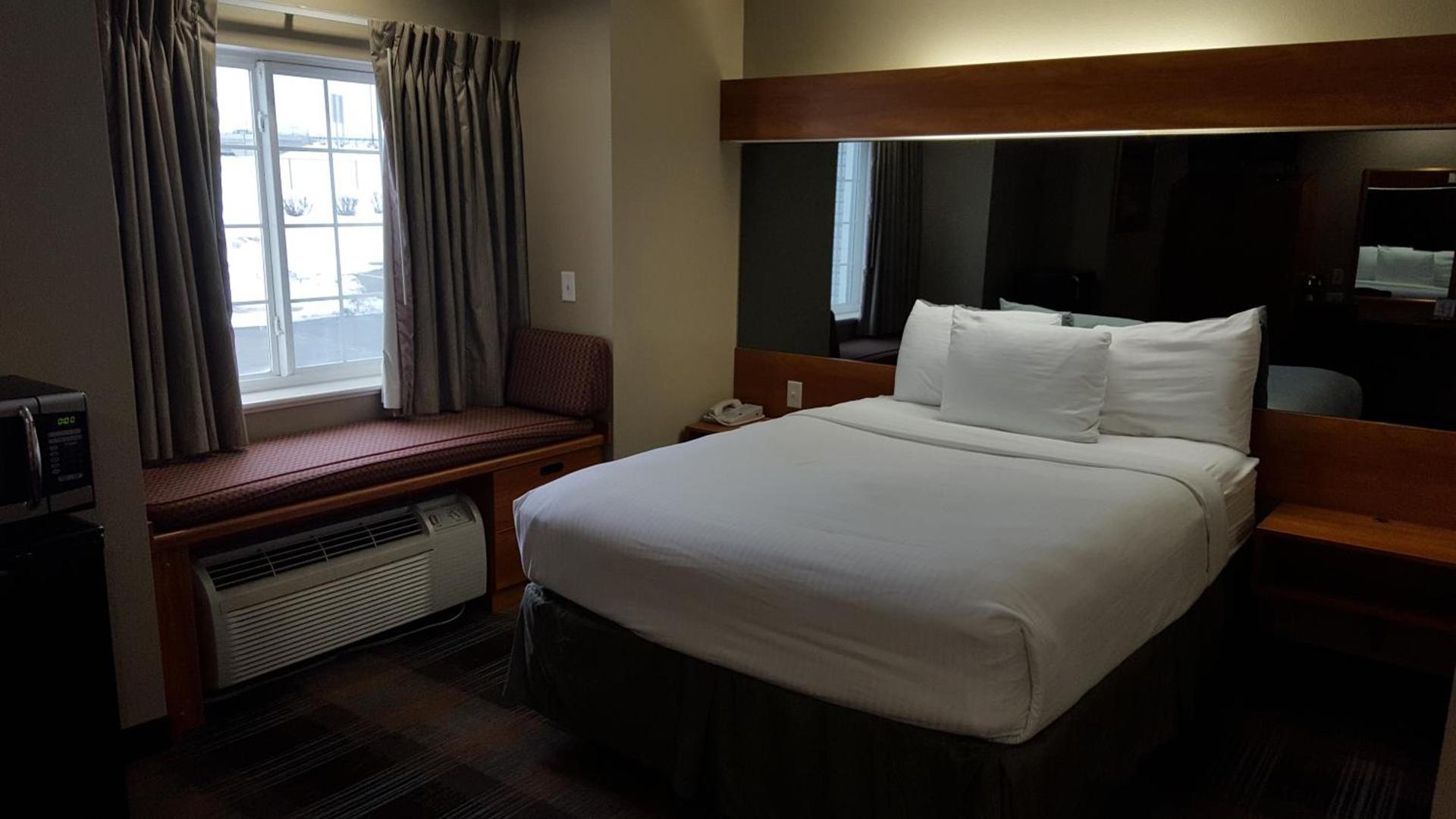 Microtel Inn & Suites by Wyndham Bozeman photo 17