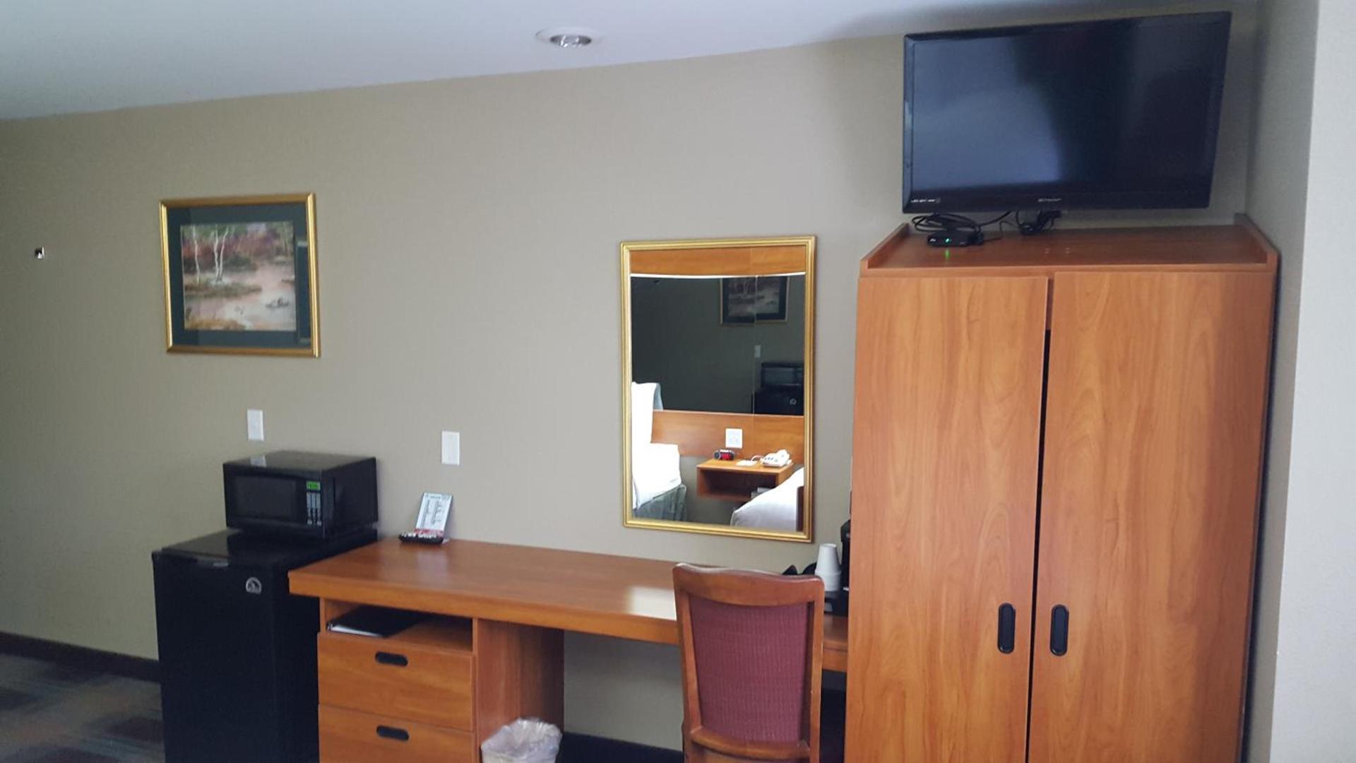 Microtel Inn & Suites by Wyndham Bozeman photo 44
