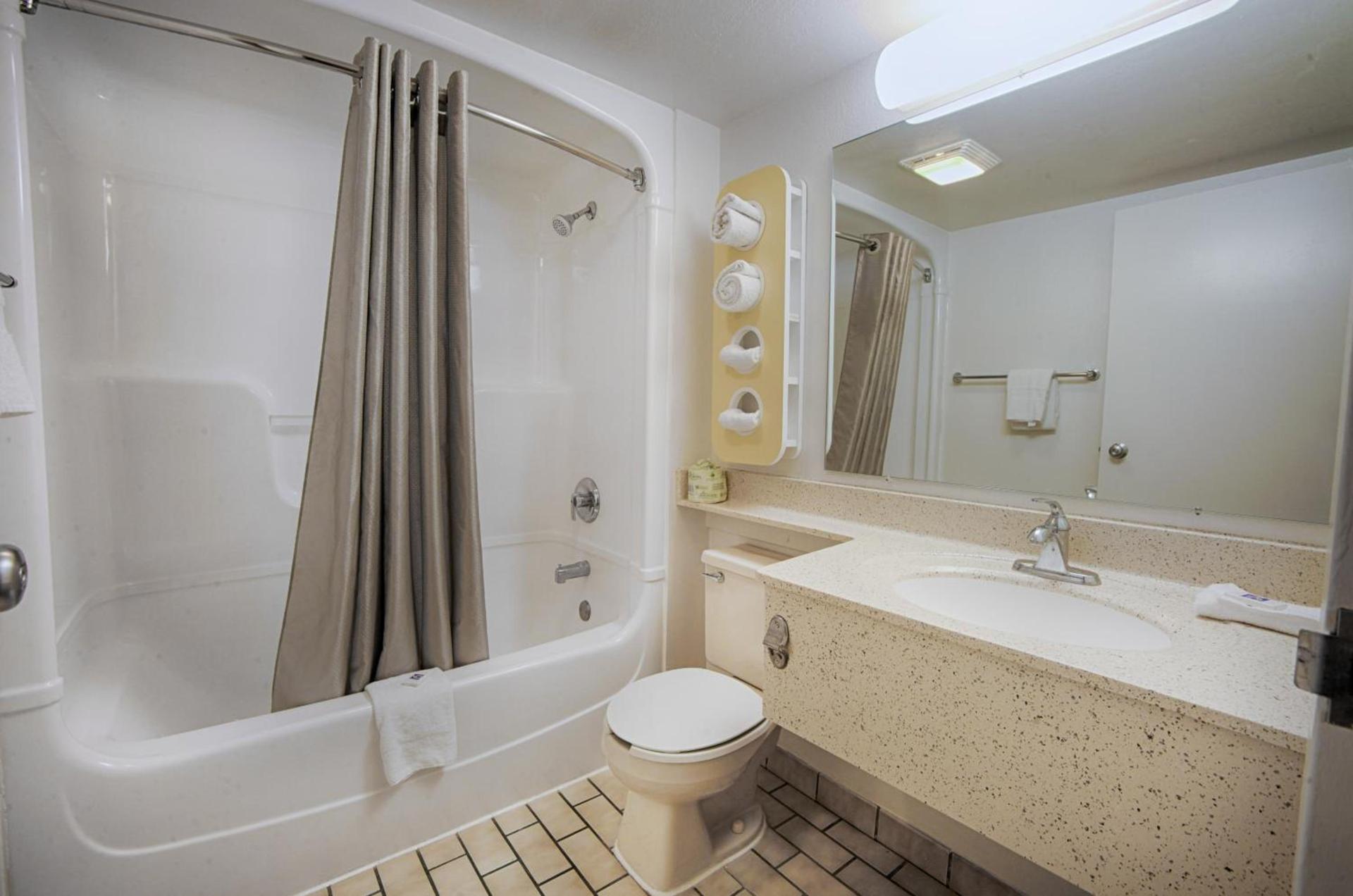 Motel 6-Albany, NY photo 13