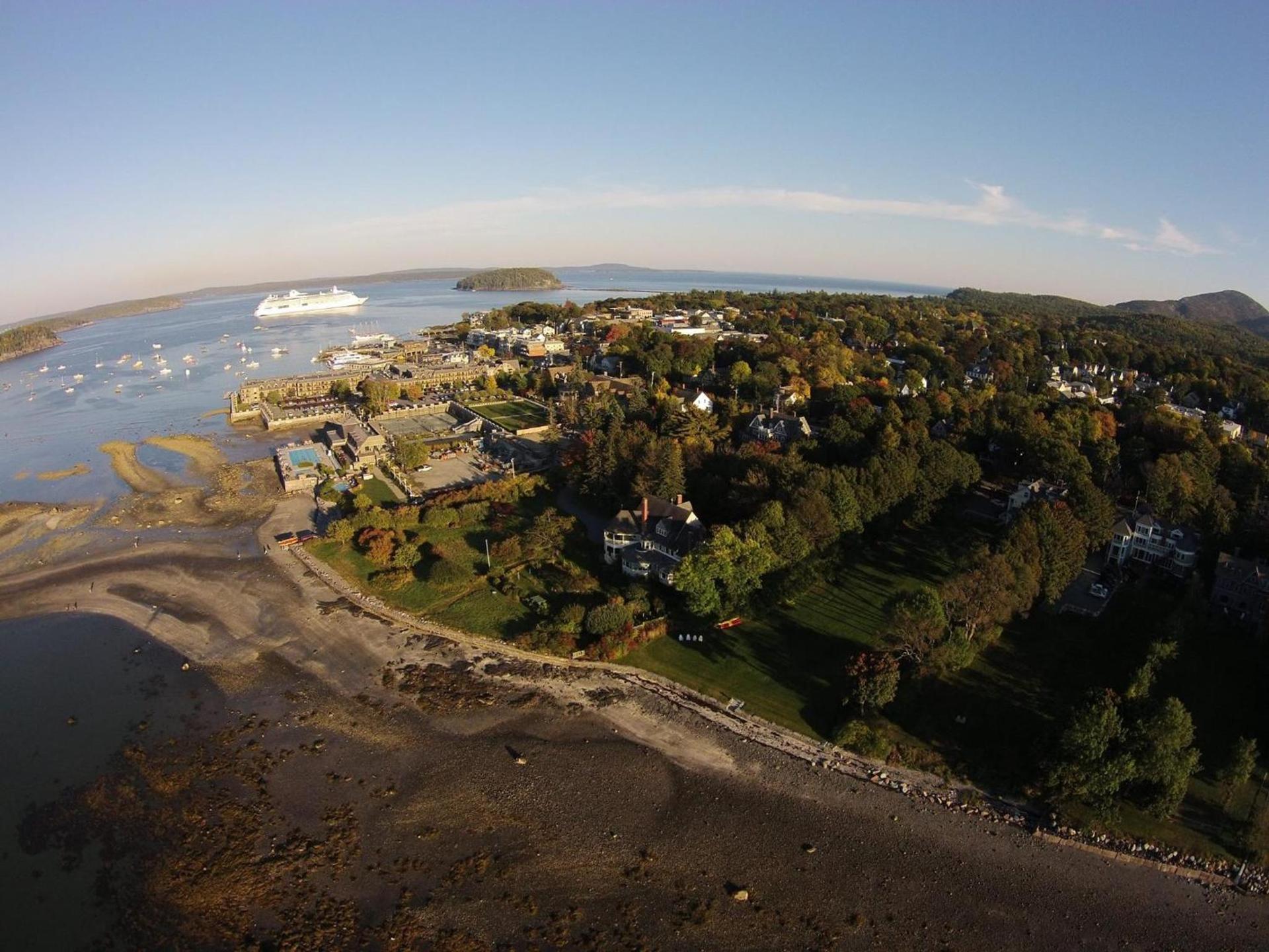 Saltair Inn Waterfront B&B photo 47