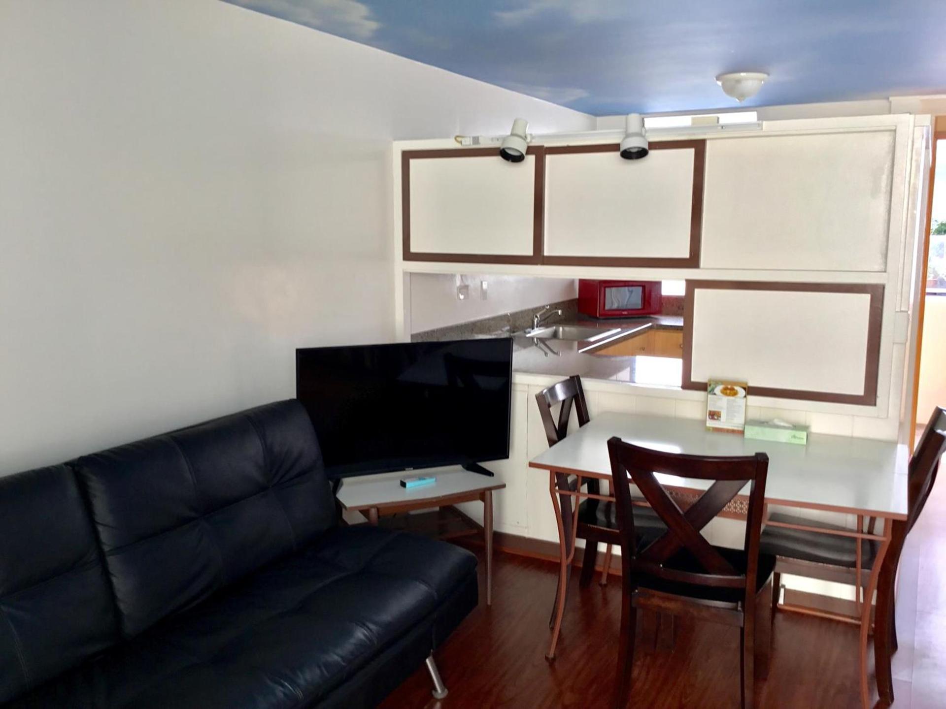 Holiday Surf Hotel (with full kitchen) photo 90