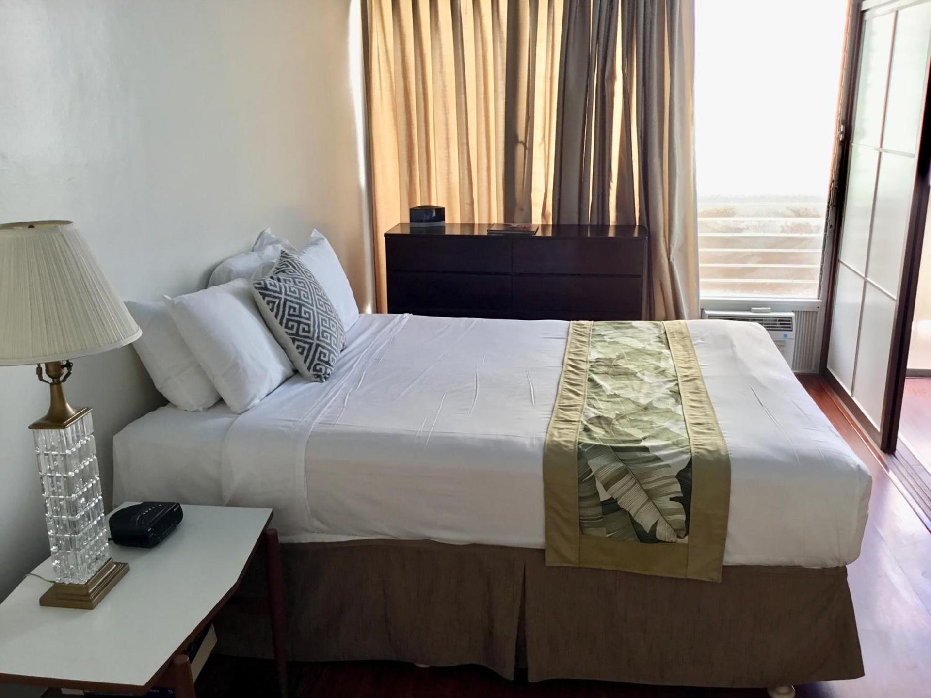 Holiday Surf Hotel (with full kitchen) photo 91