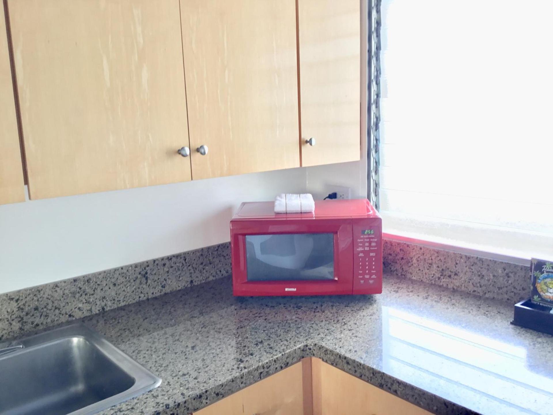 Holiday Surf Hotel (with full kitchen) photo 94