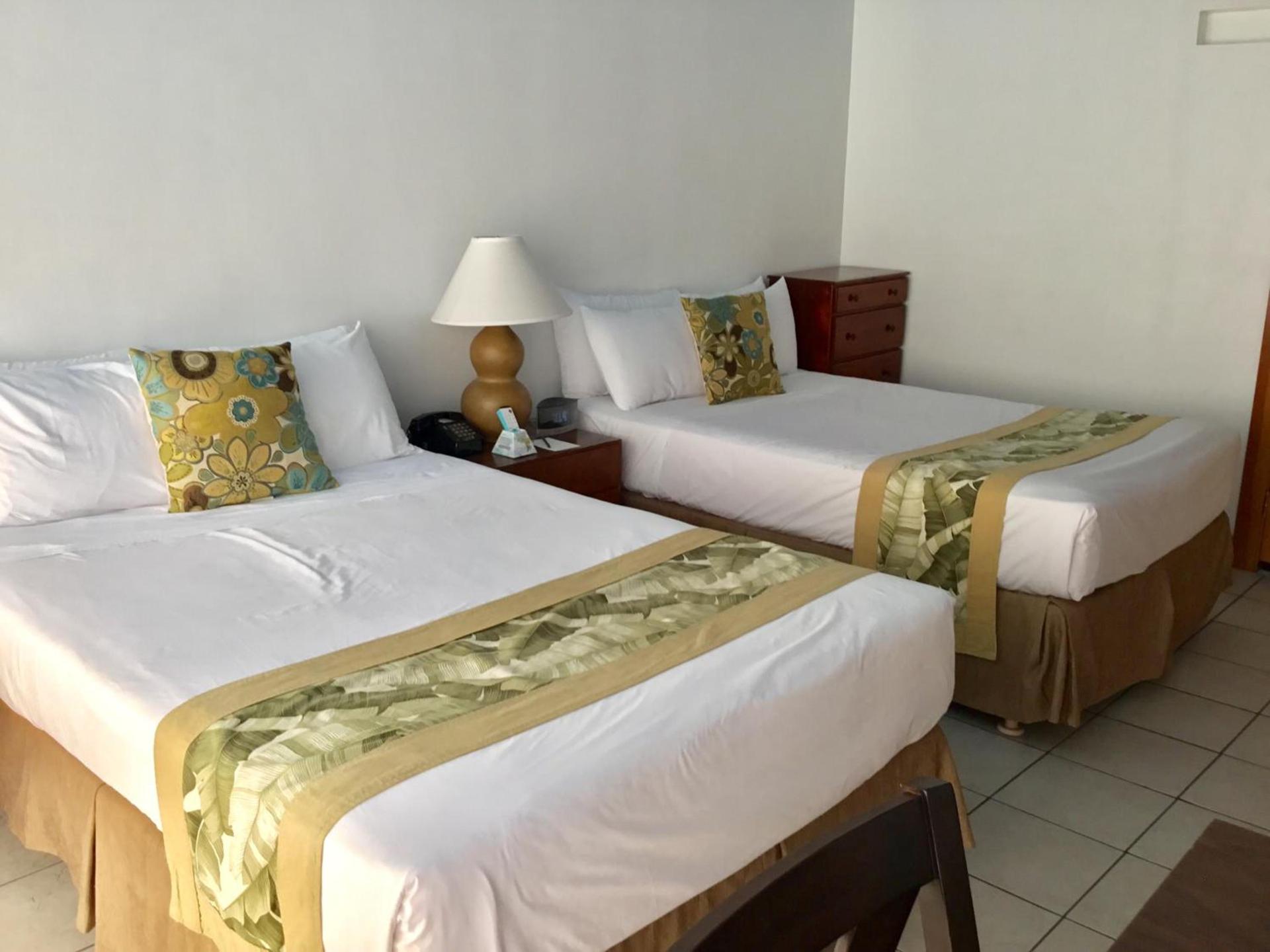 Holiday Surf Hotel (with full kitchen) photo 25