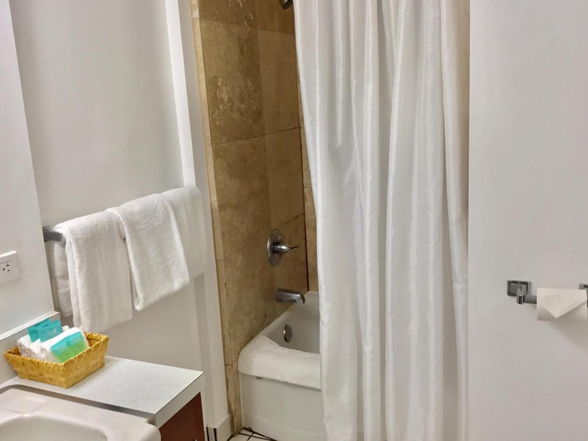 Holiday Surf Hotel (with full kitchen) photo 34