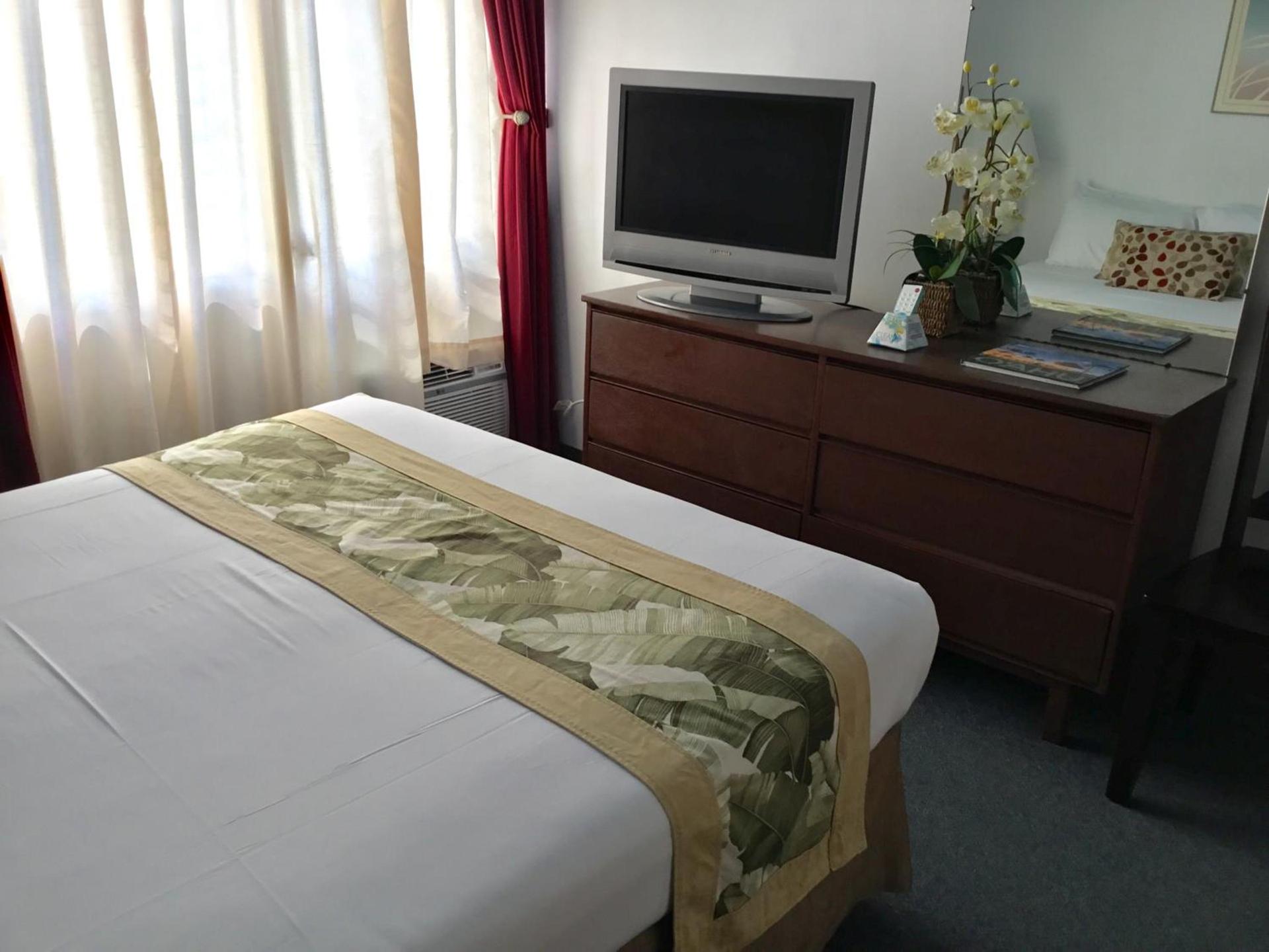 Holiday Surf Hotel (with full kitchen) photo 35