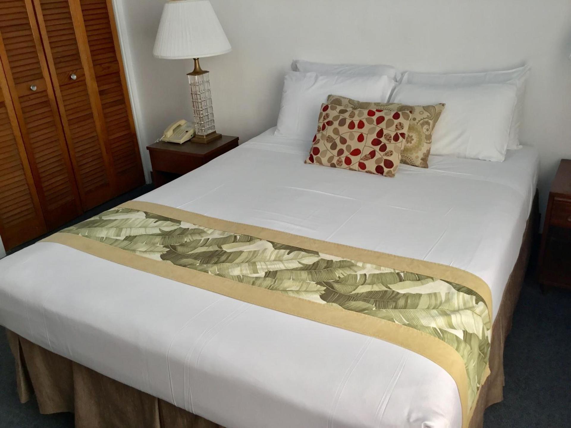 Holiday Surf Hotel (with full kitchen) photo 36