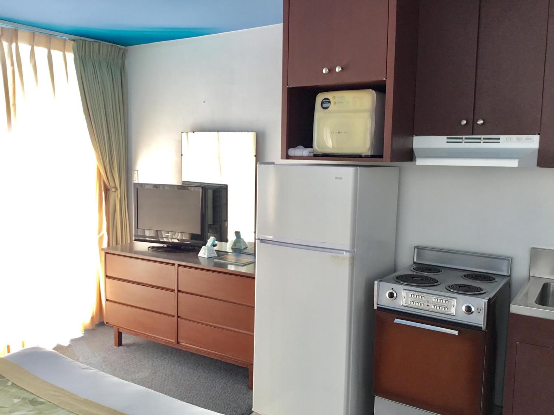 Holiday Surf Hotel (with full kitchen) photo 23