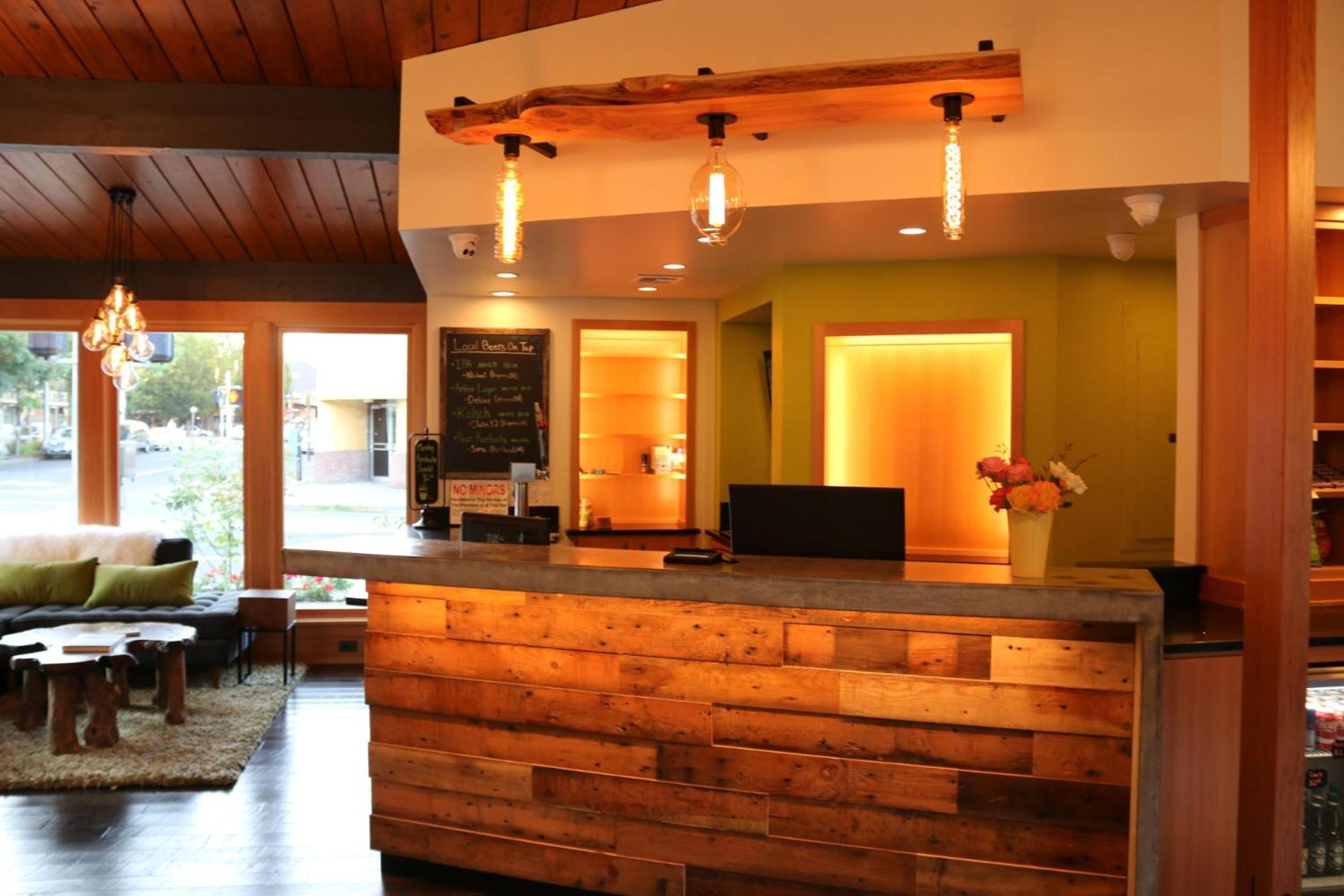 Timbers Inn photo 7