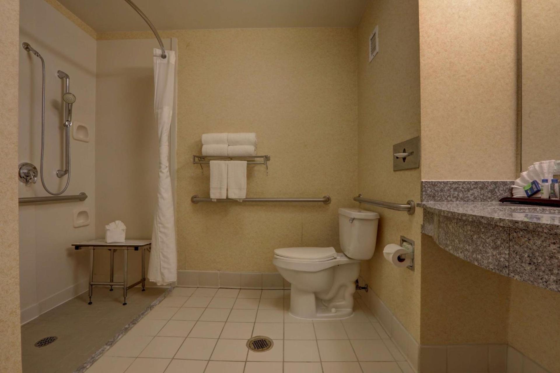 SureStay Plus Hotel by Best Western Chicago Lombard photo 28