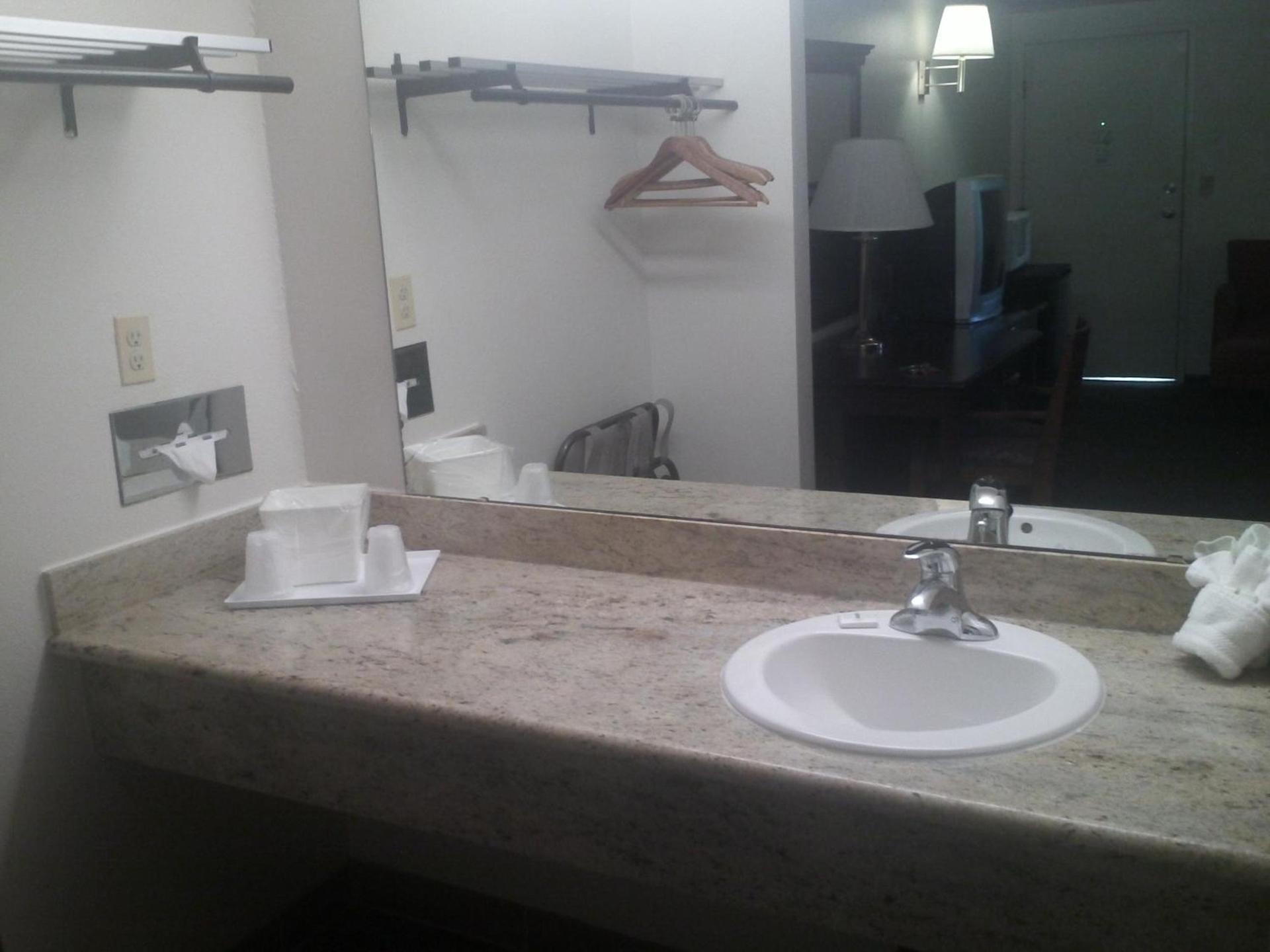 Sunrise Inn photo 5