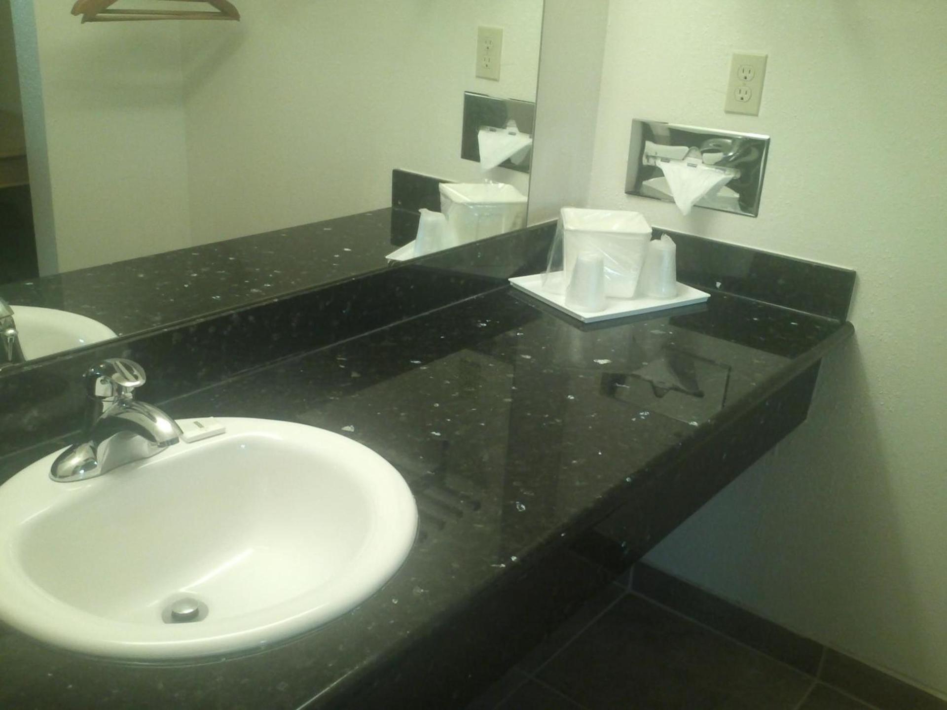 Sunrise Inn photo 18
