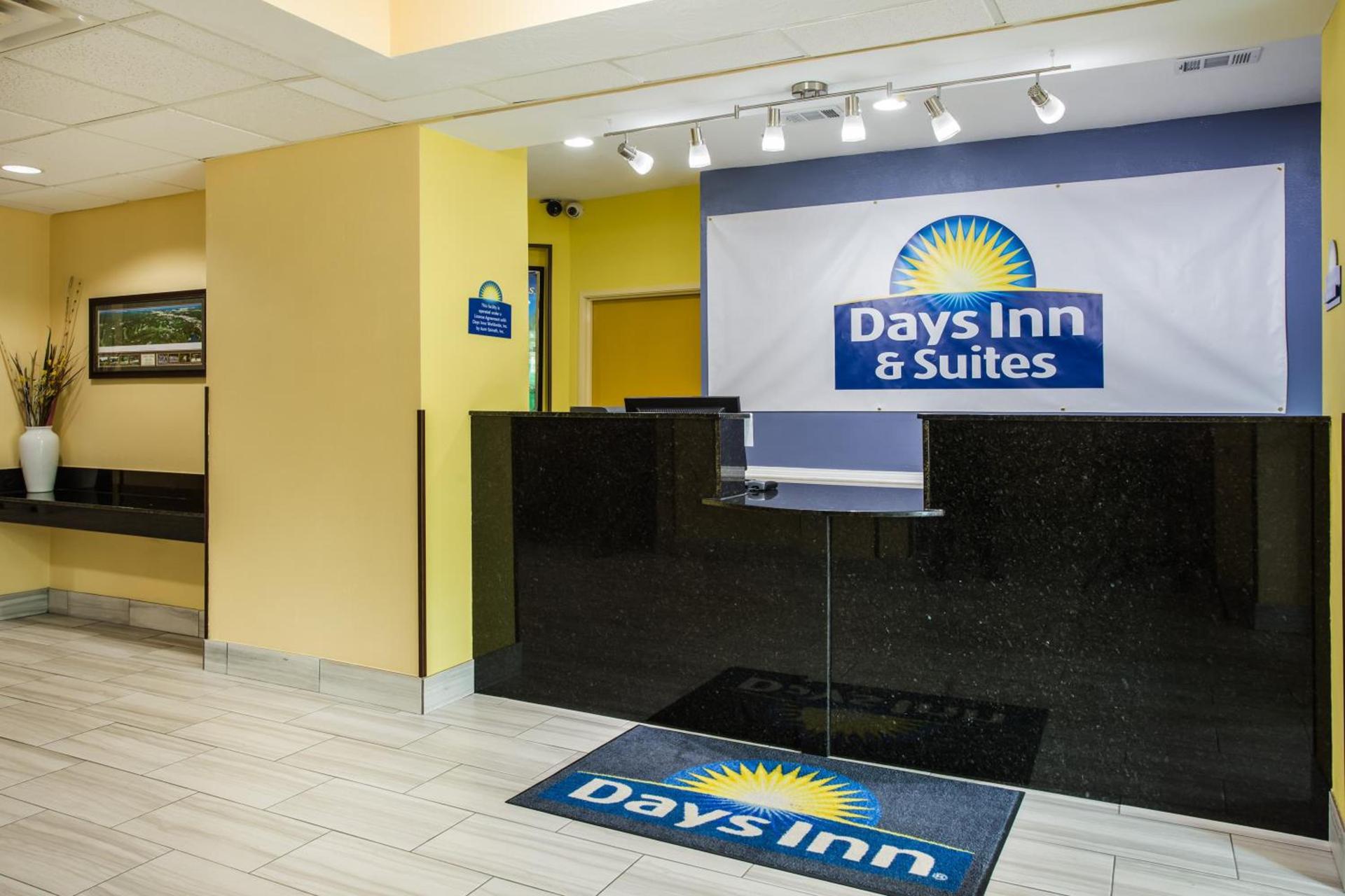 Days Inn & Suites by Wyndham Augusta Near Fort Eisenhower photo 12