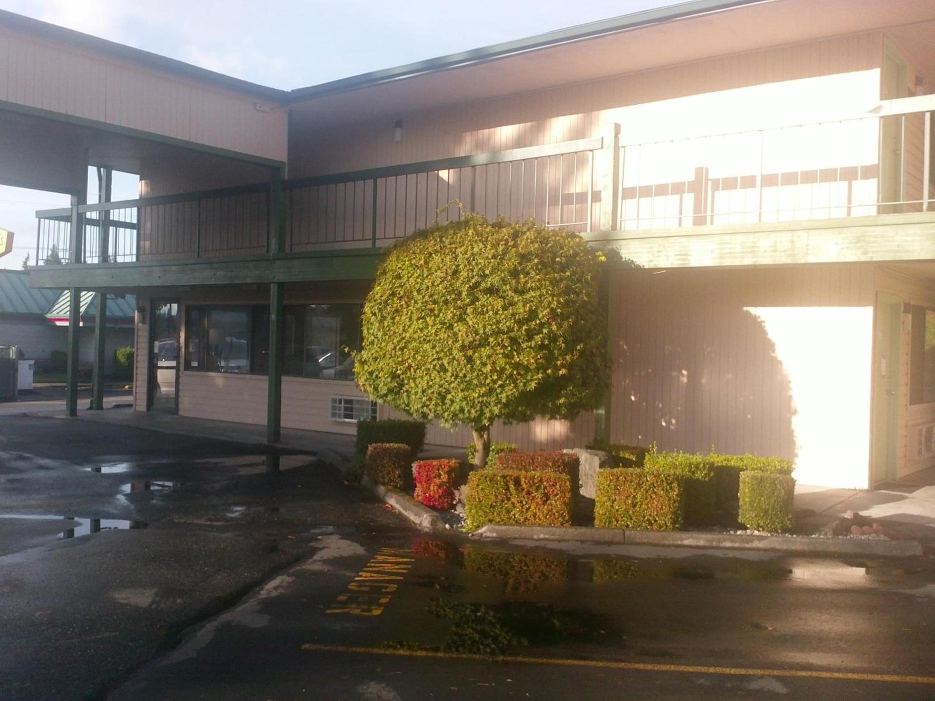 Sunrise Inn photo 1