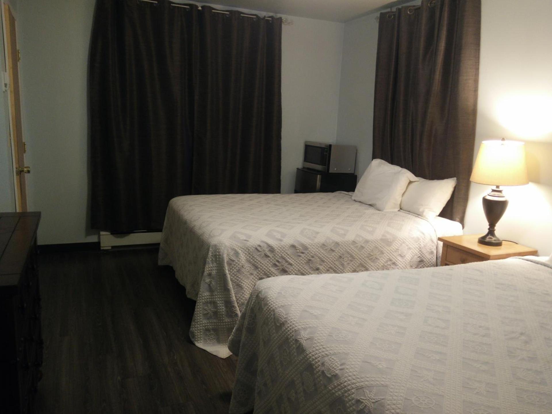 Marina Motel photo 14