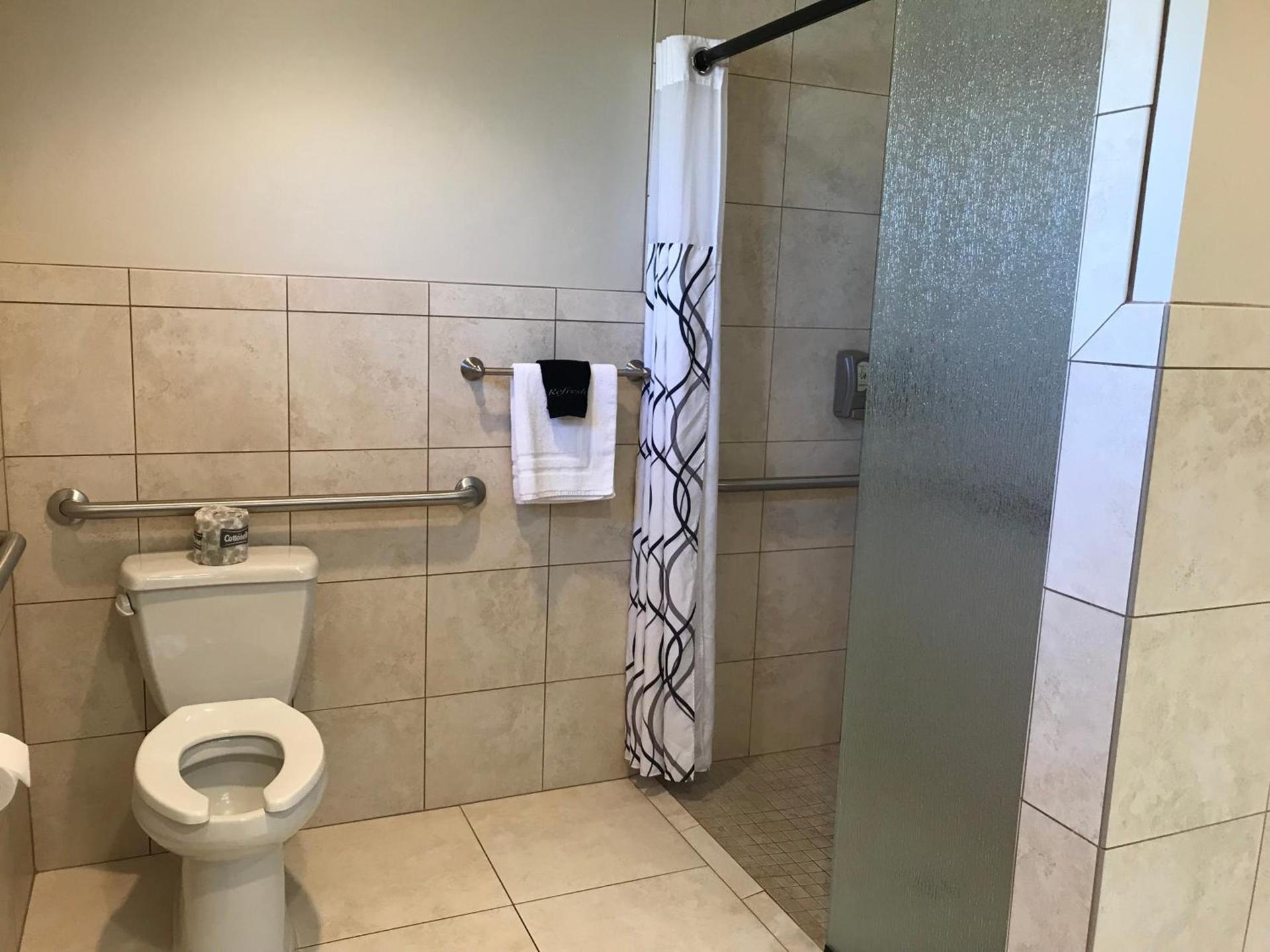 Dinosaur Inn & Suites photo 32