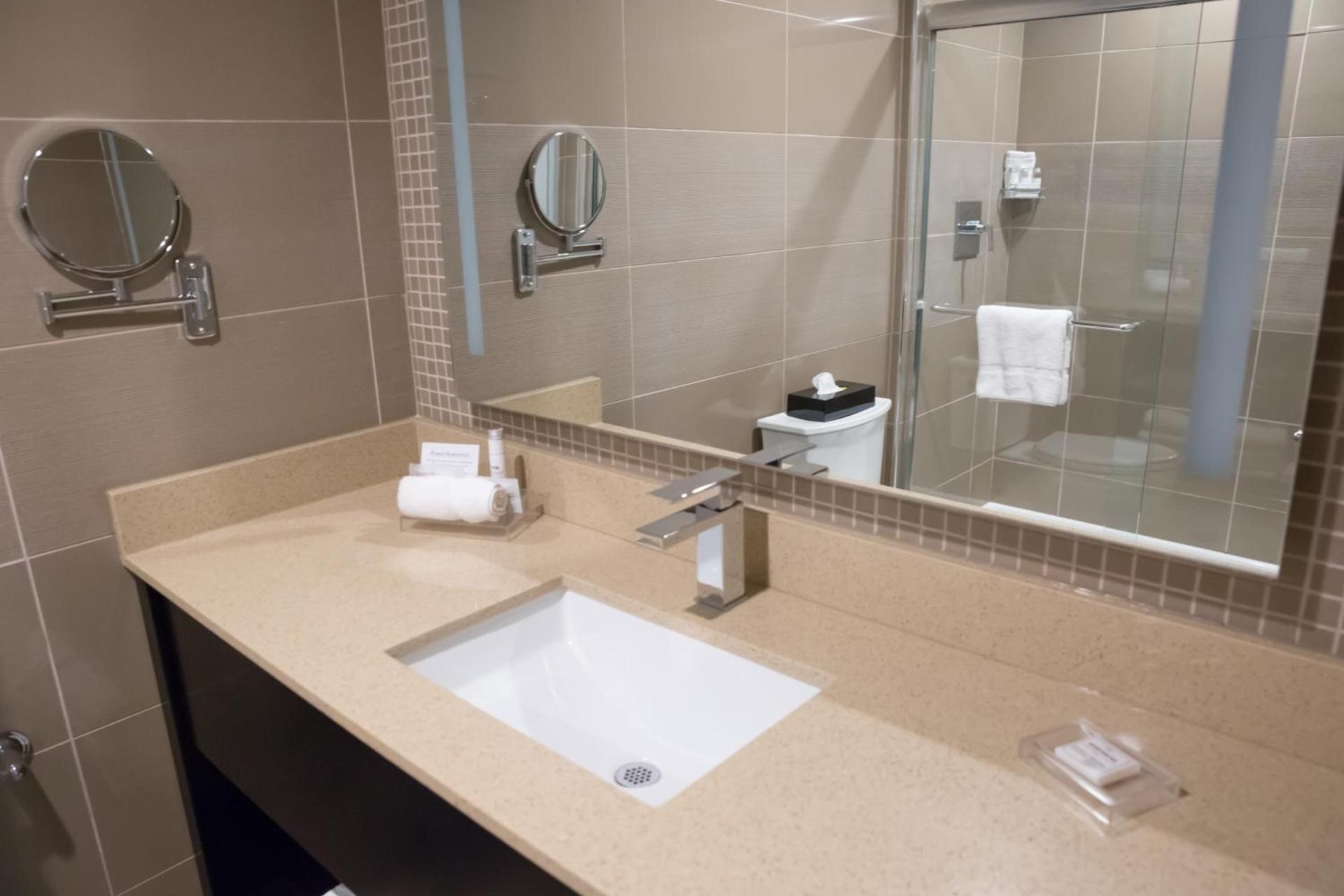 Best Western Premier NYC Gateway Hotel photo 37