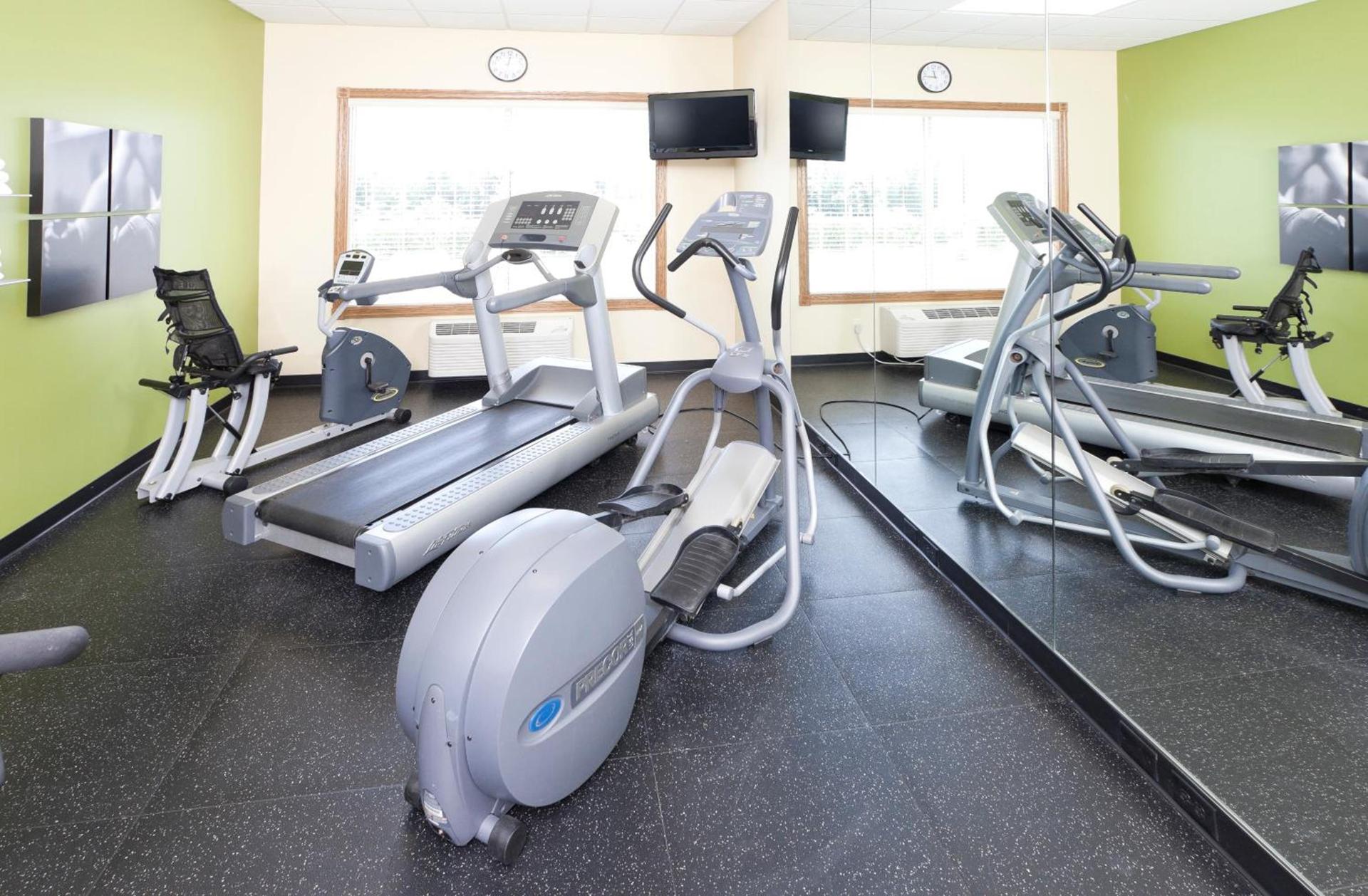 Country Inn & Suites by Radisson, Chanhassen, MN photo 30