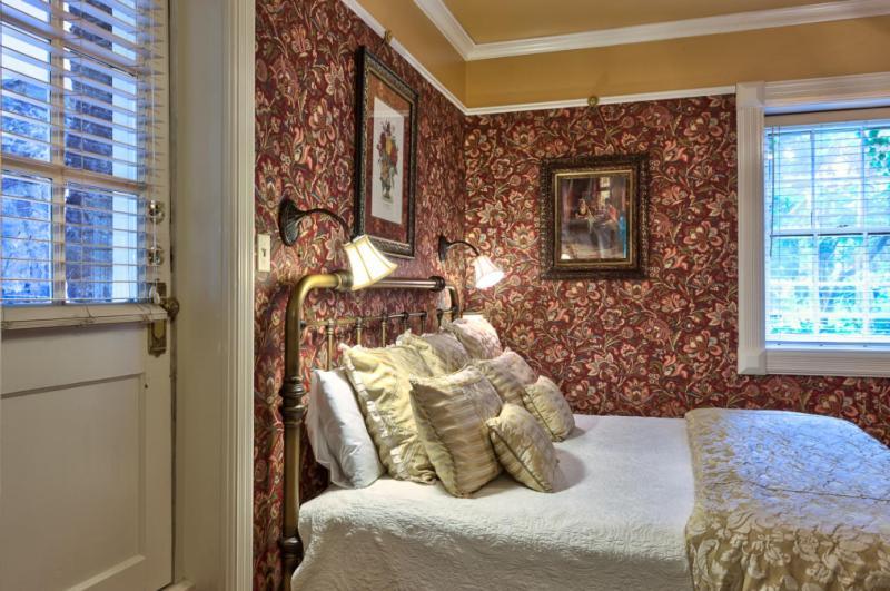 Cedar Crest Inn photo 36