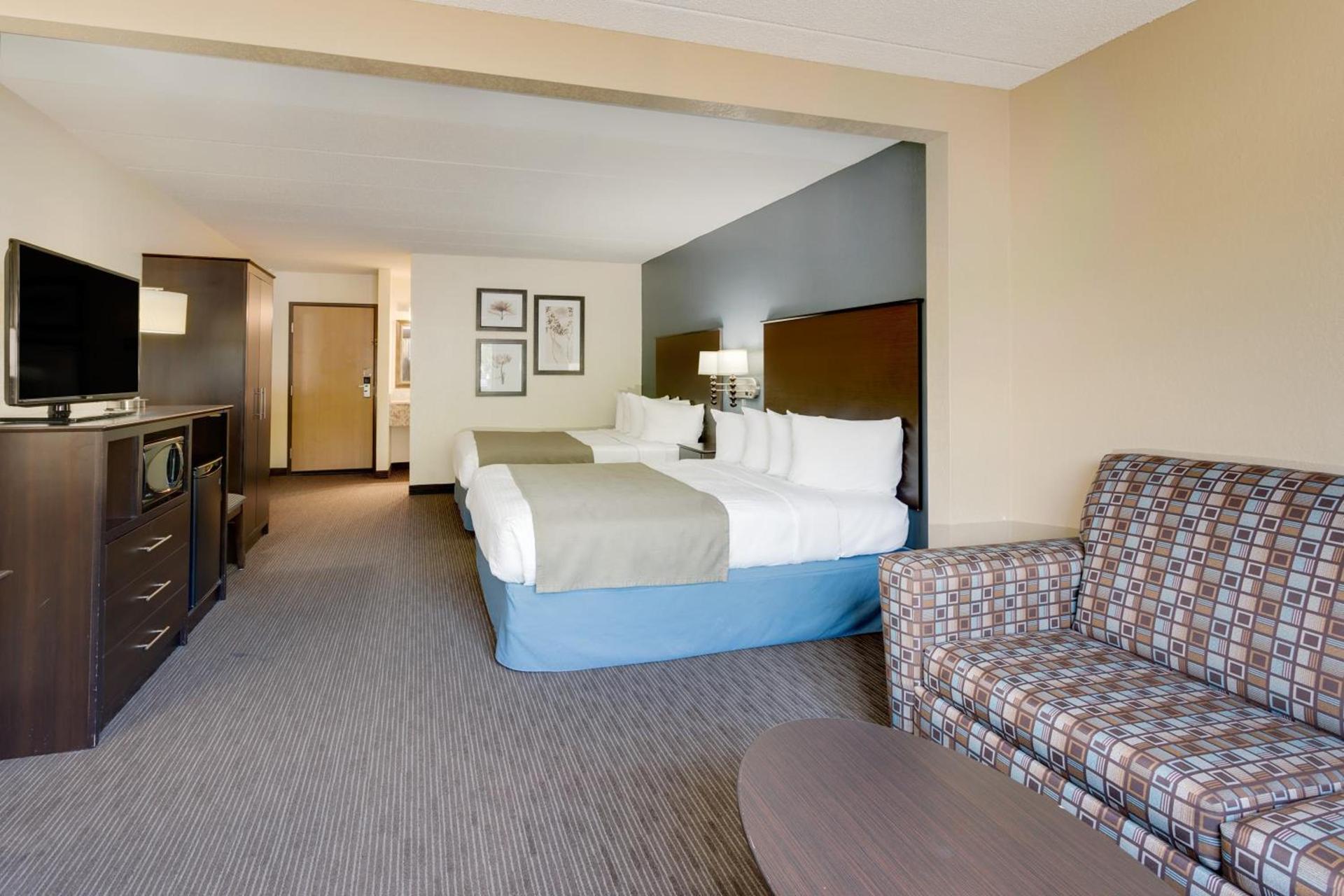 Baymont by Wyndham Owatonna photo 83