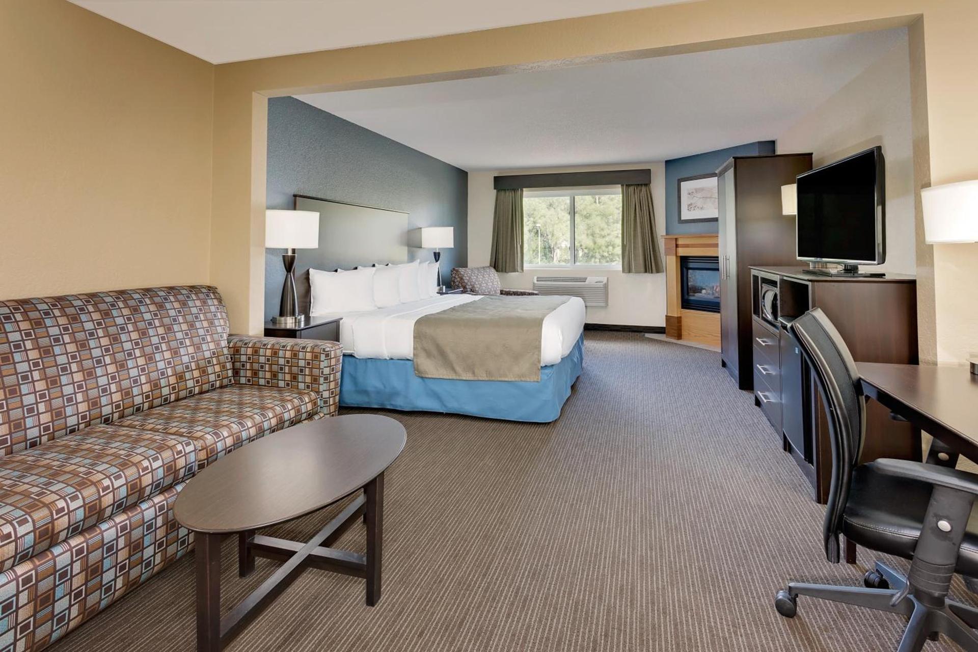 Baymont by Wyndham Owatonna photo 87