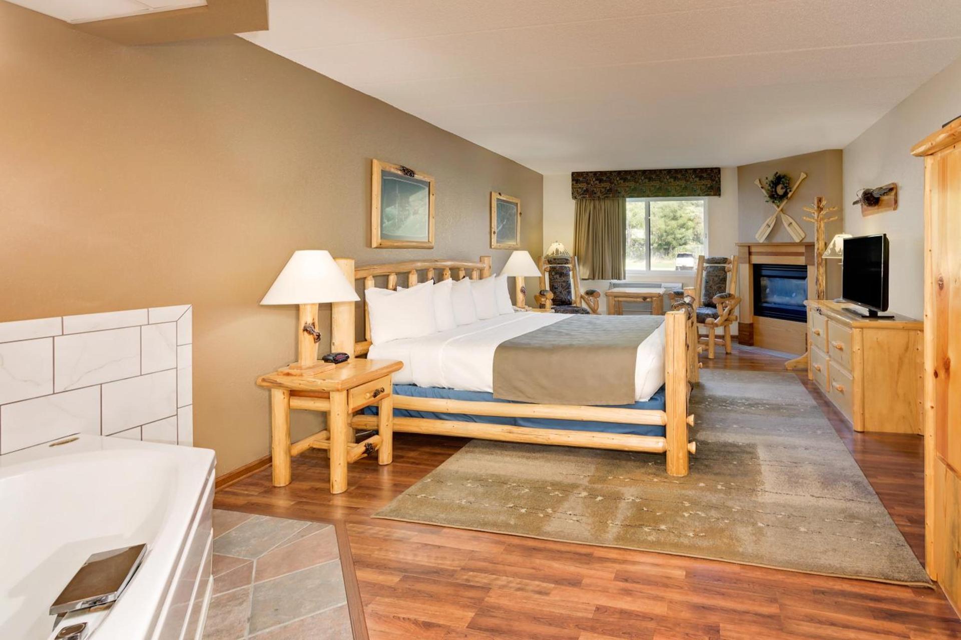 Baymont by Wyndham Owatonna photo 90