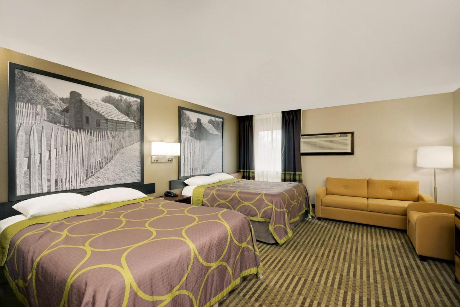 Super 8 by Wyndham Lexington Hamburg Area photo 38
