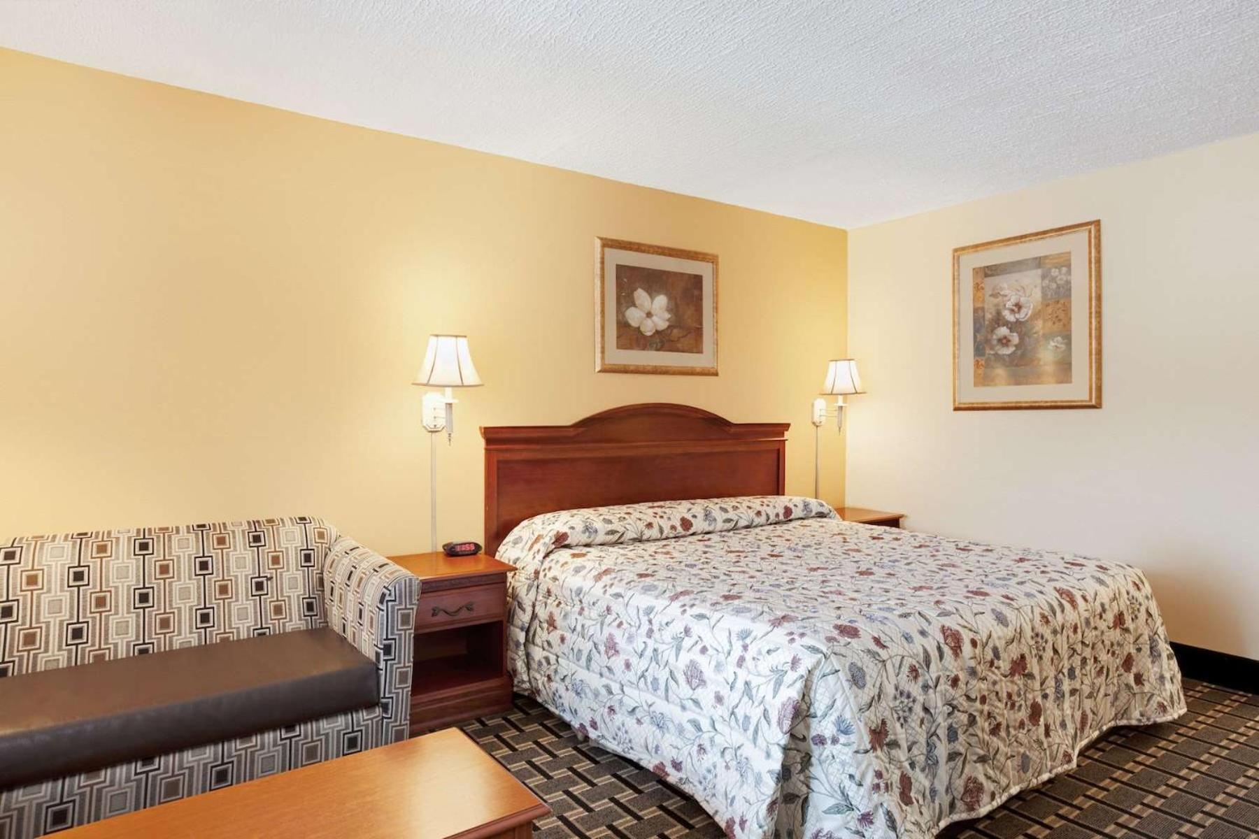 Knights Inn Mount Laurel photo 12