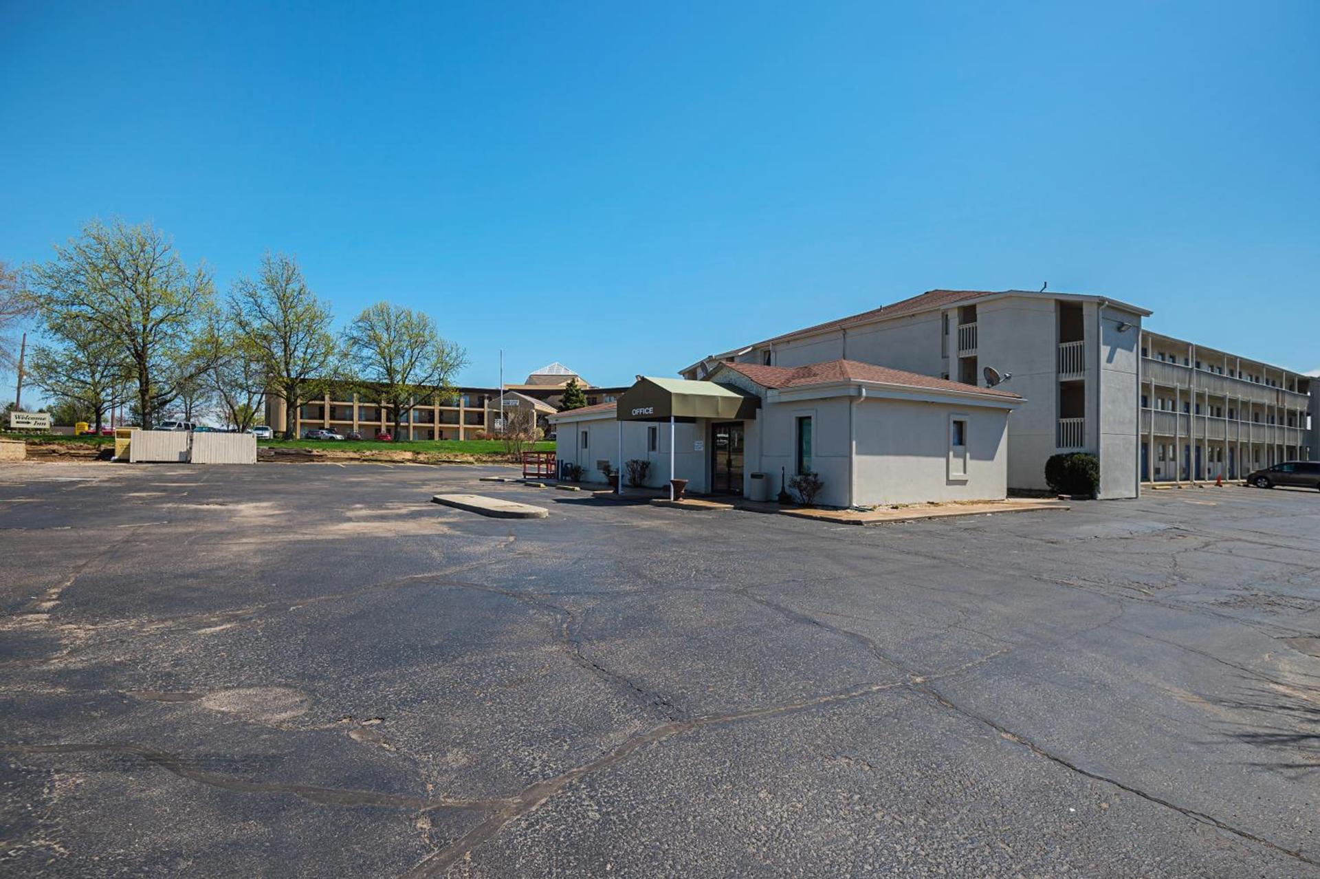 Motel 6-Blue Springs, MO photo 35