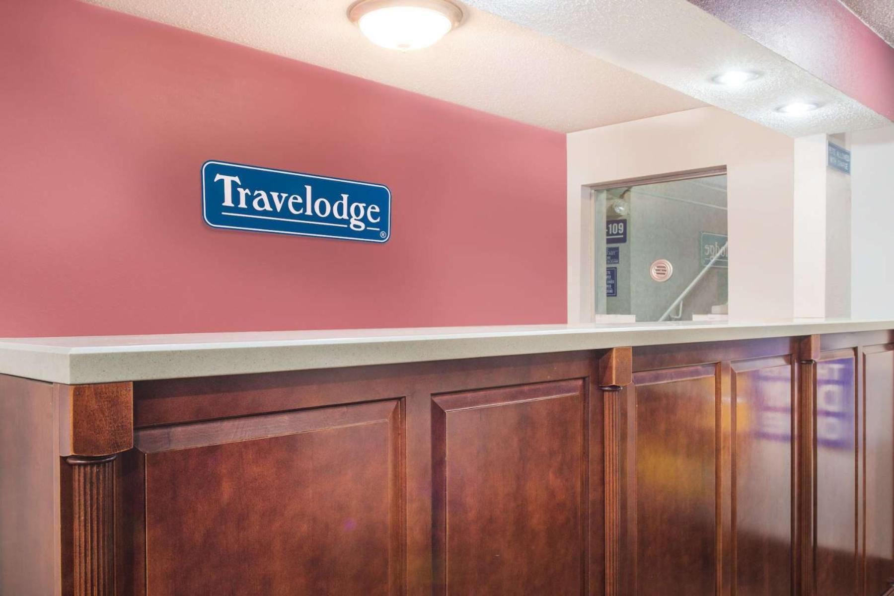 Travelodge by Wyndham Terre Haute photo 22