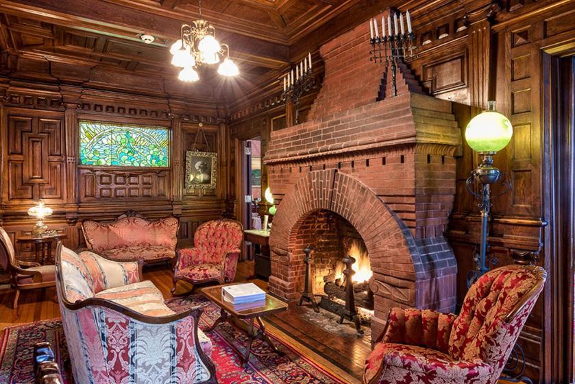Cedar Crest Inn photo 33