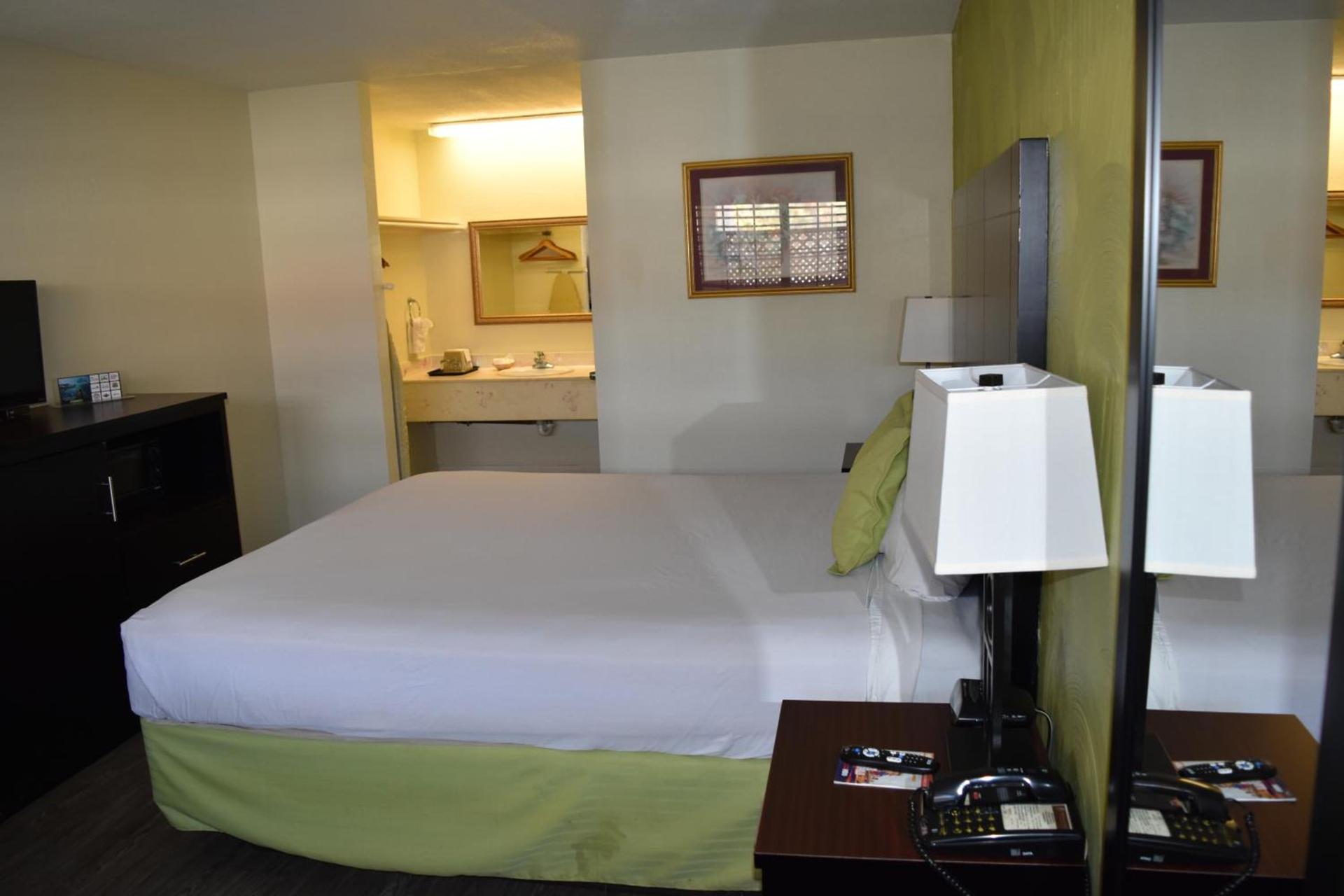Old Town Western Inn photo 16