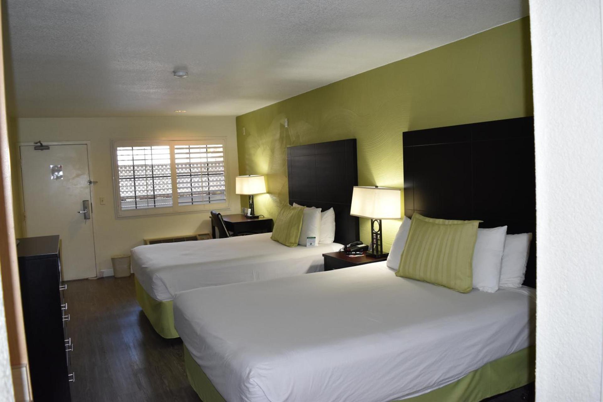 Old Town Western Inn photo 10