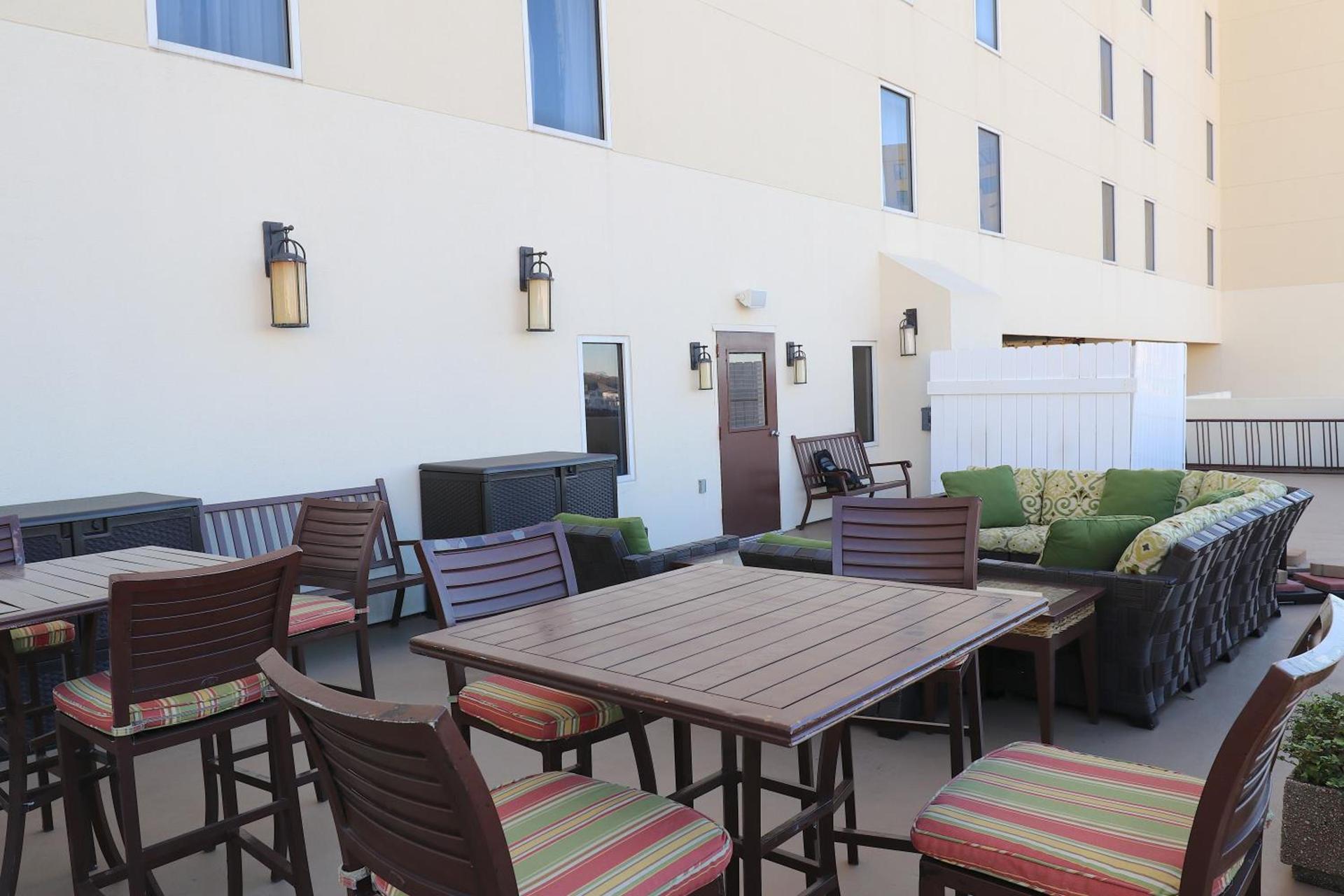 The Ocean Key Virginia Beach Resort photo 12