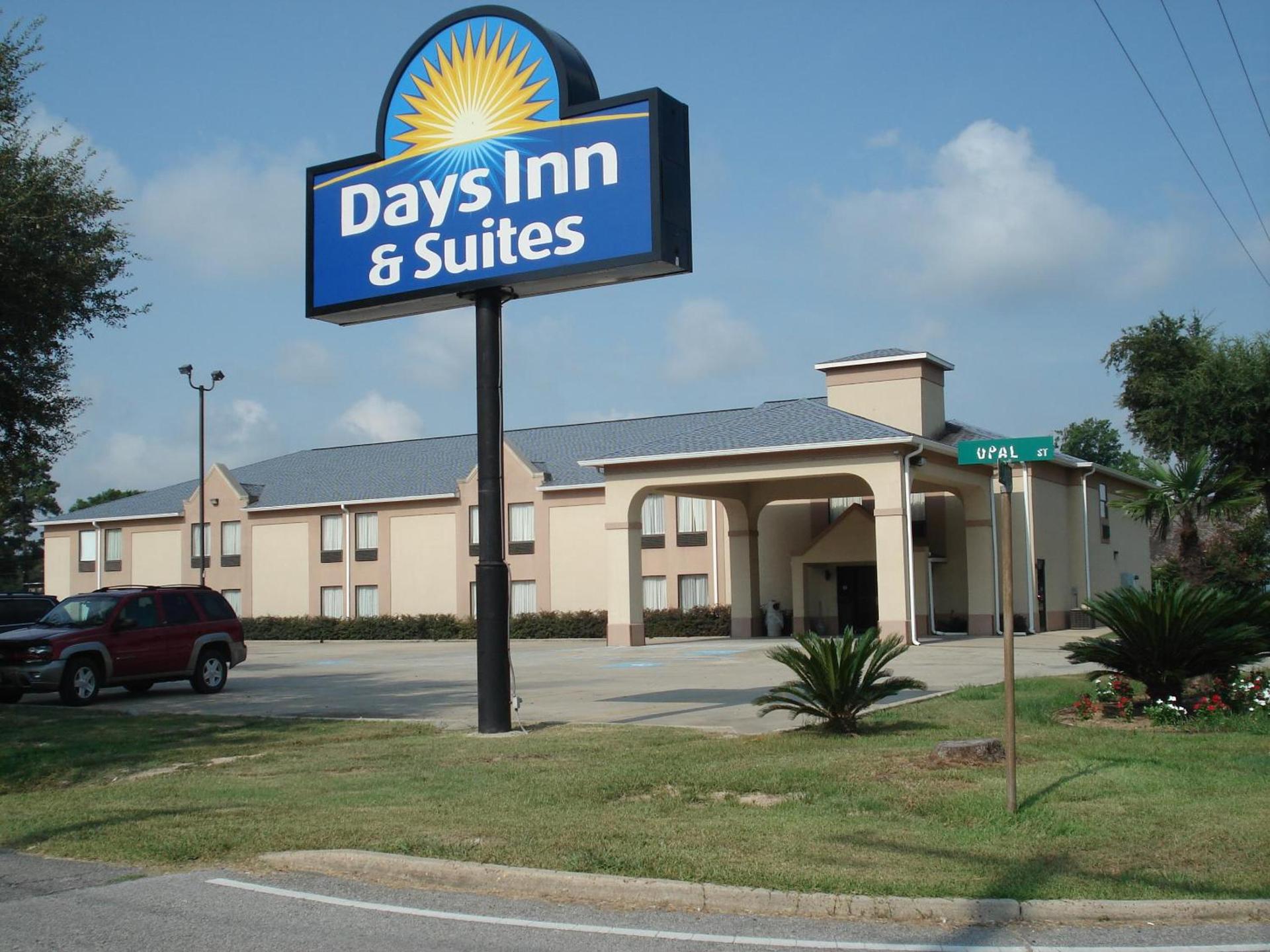 Days Inn & Suites by Wyndham Eunice photo 58