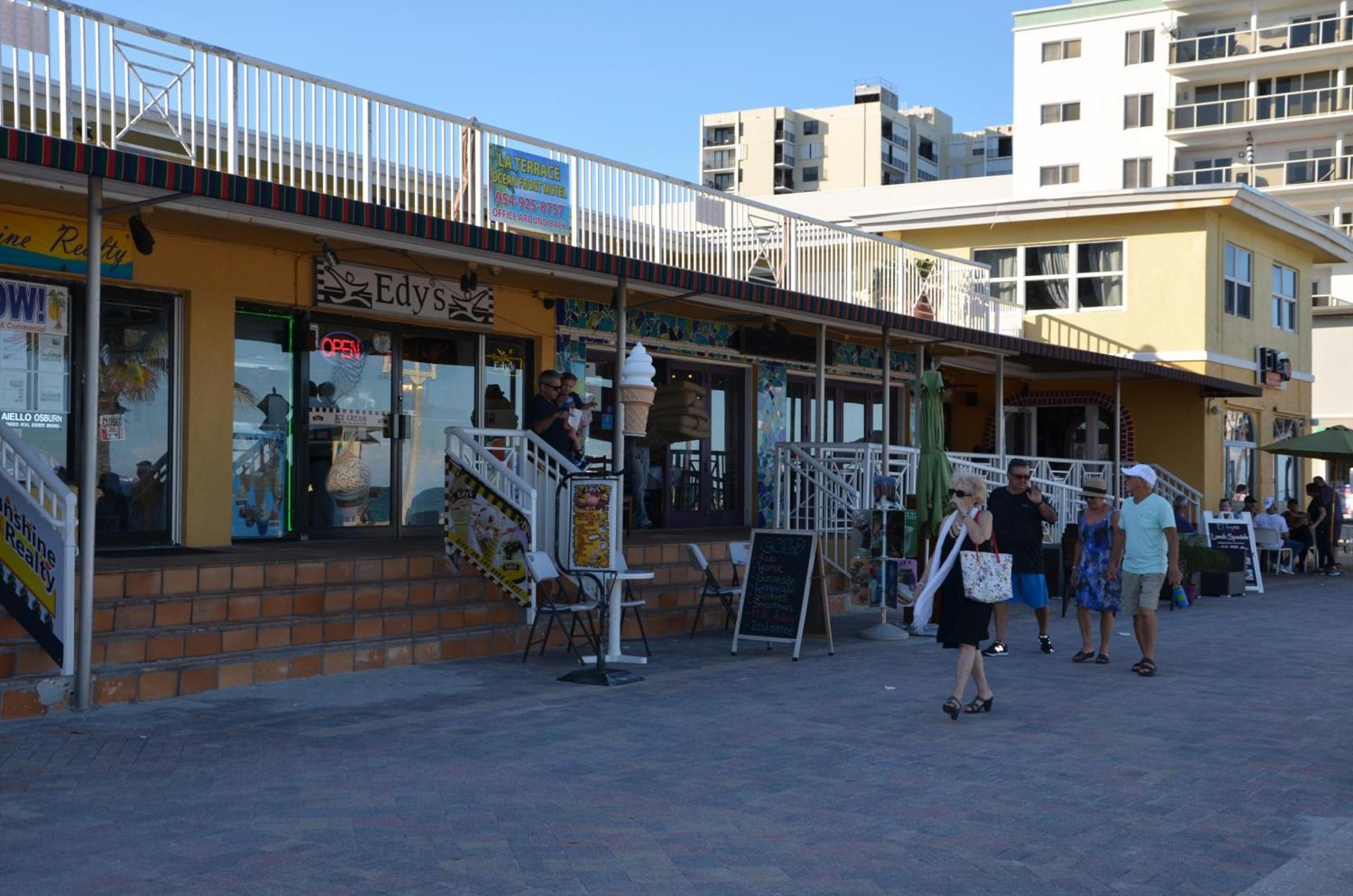 La Terrace Oceanfront photo 14