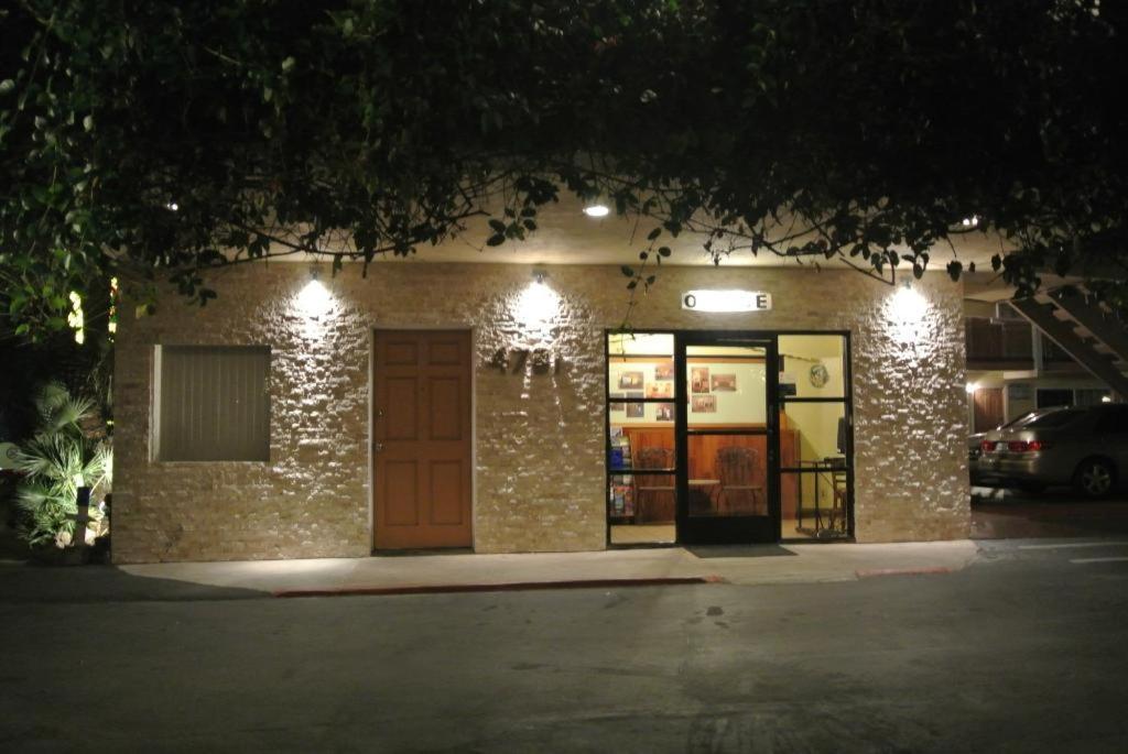 777 Motor Inn photo 12