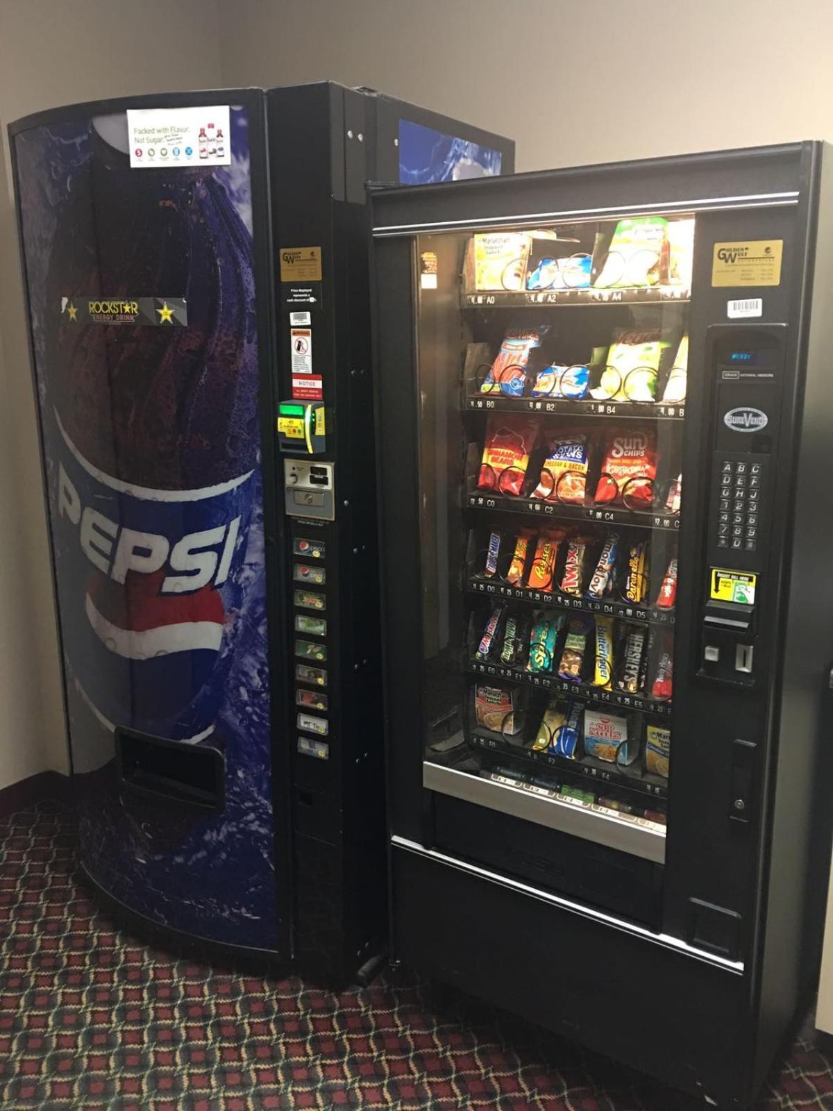 Super 8 by Wyndham Helena photo 18